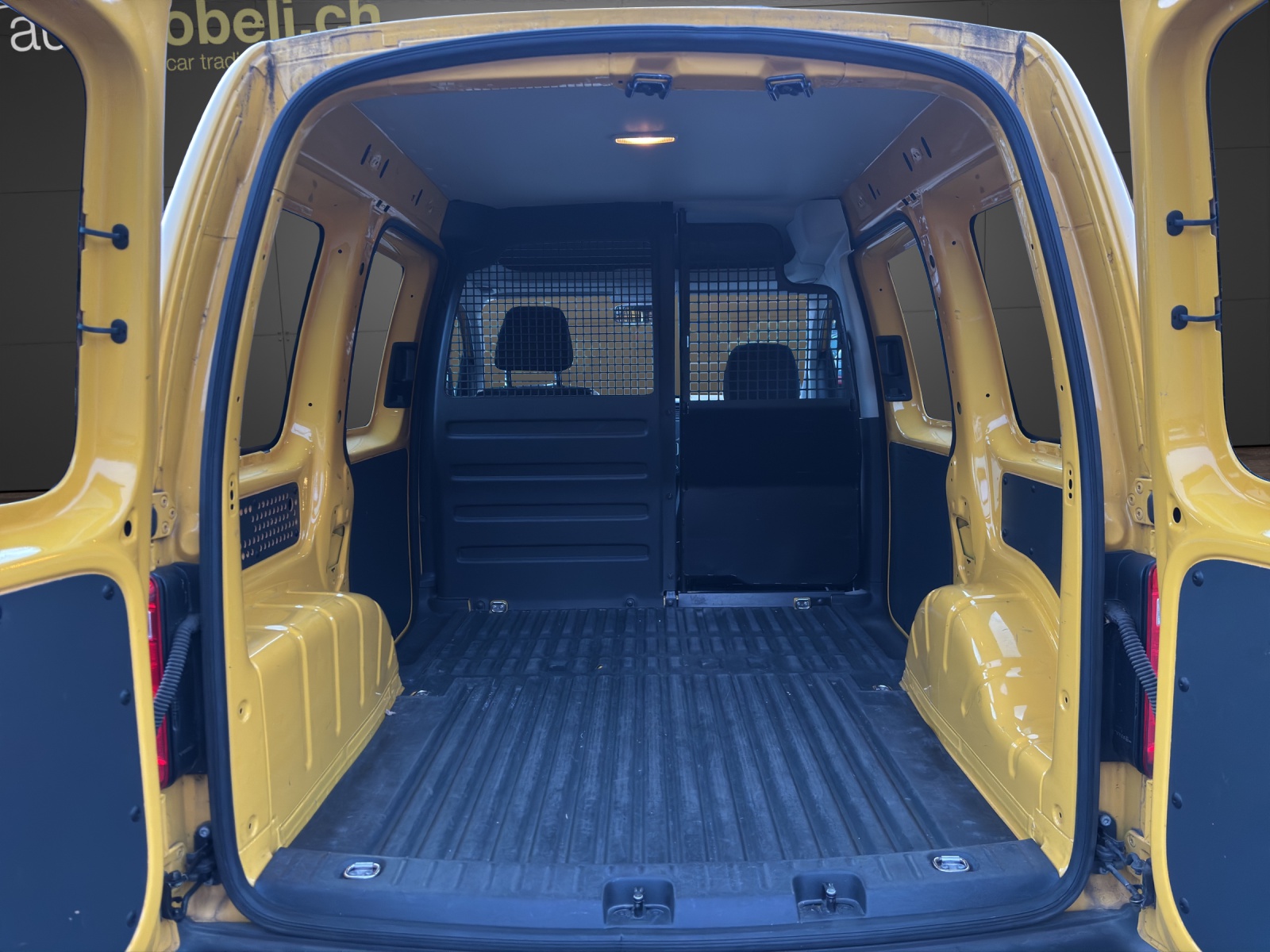 VW Caddy 2.0TDI 4Motion BlueMotion Technology DSG-image-7