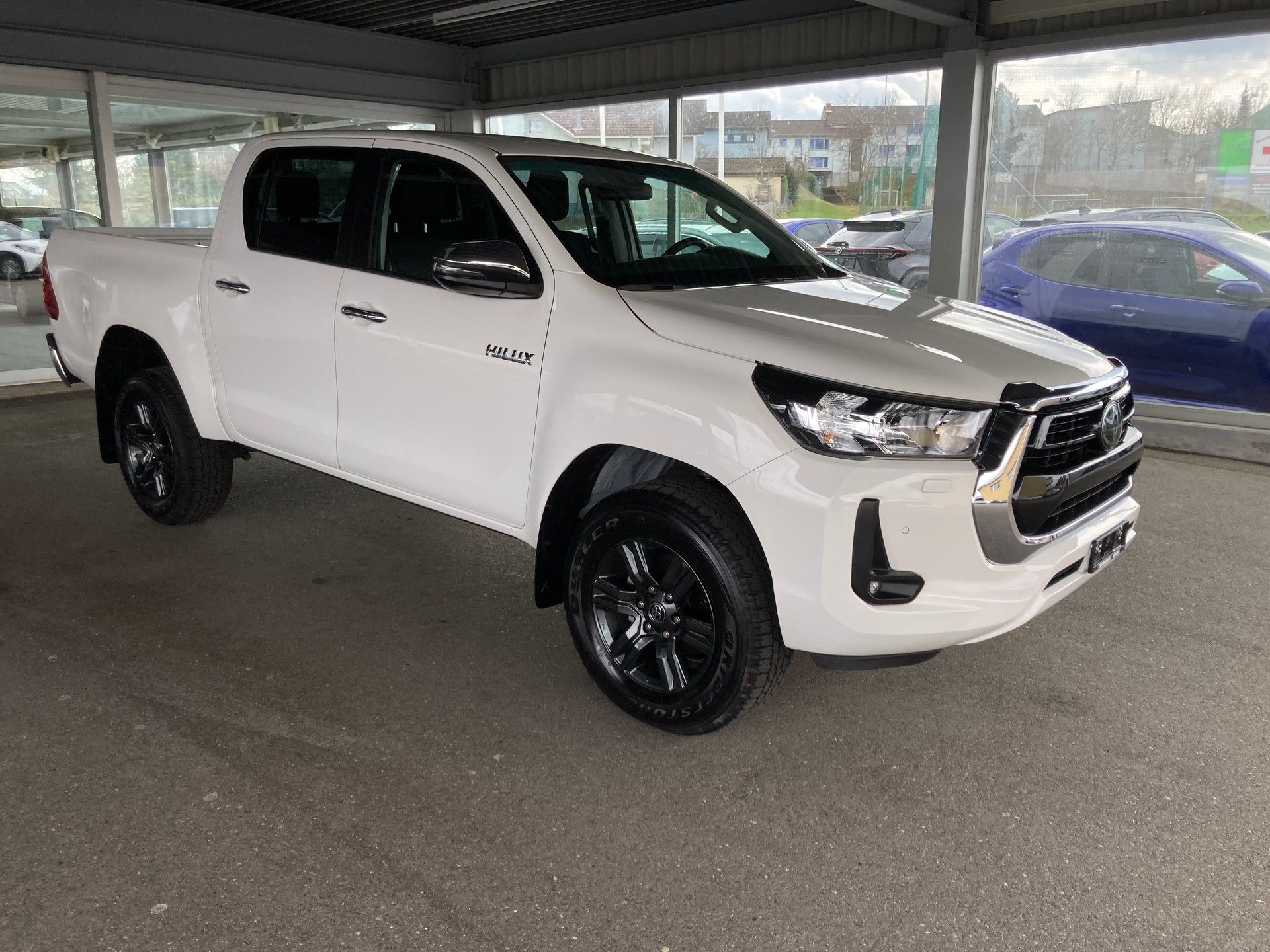 TOYOTA Hilux 2.4d Style Double Cab 4x4-image-2