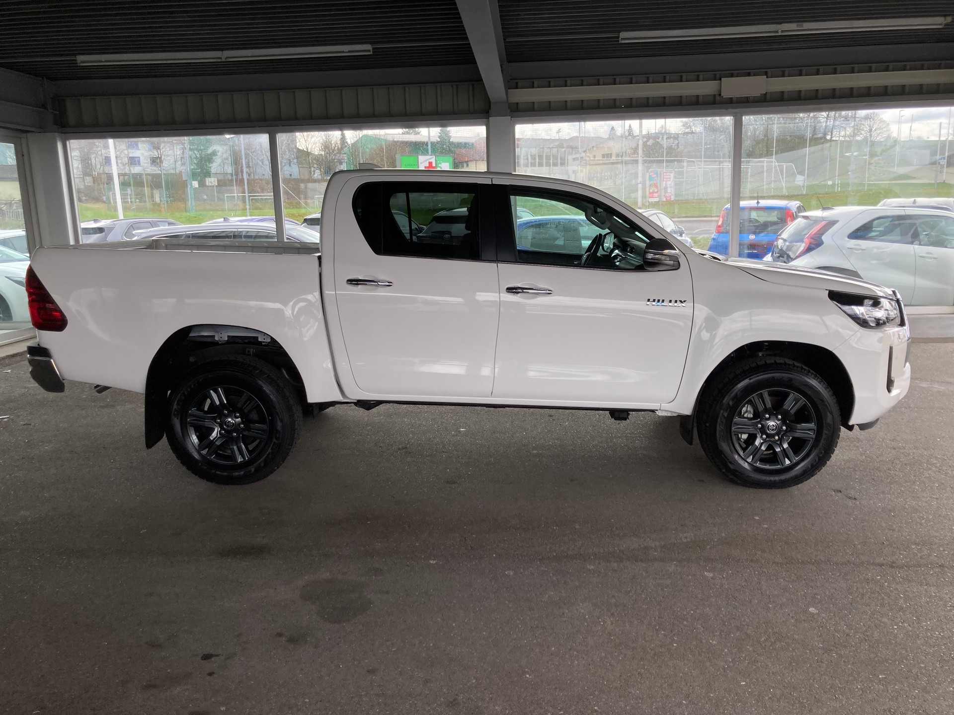 TOYOTA Hilux 2.4d Style Double Cab 4x4-image-3
