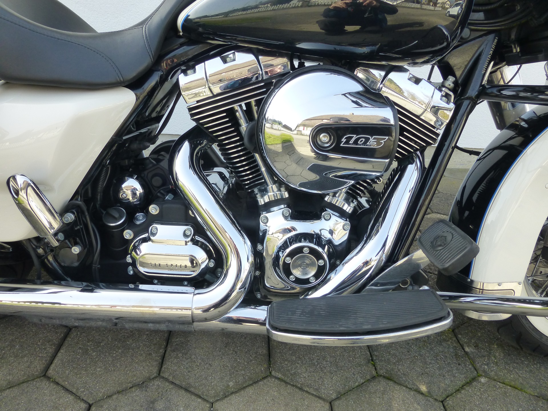 HARLEY-DAVIDSON FLHRC Road King 103 ABS-image-4