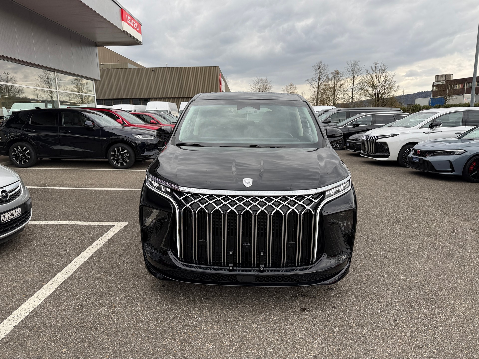 FORTHING 9 1.5T PHEV 7 Sitze Full Option Plugin-showroom-element-2