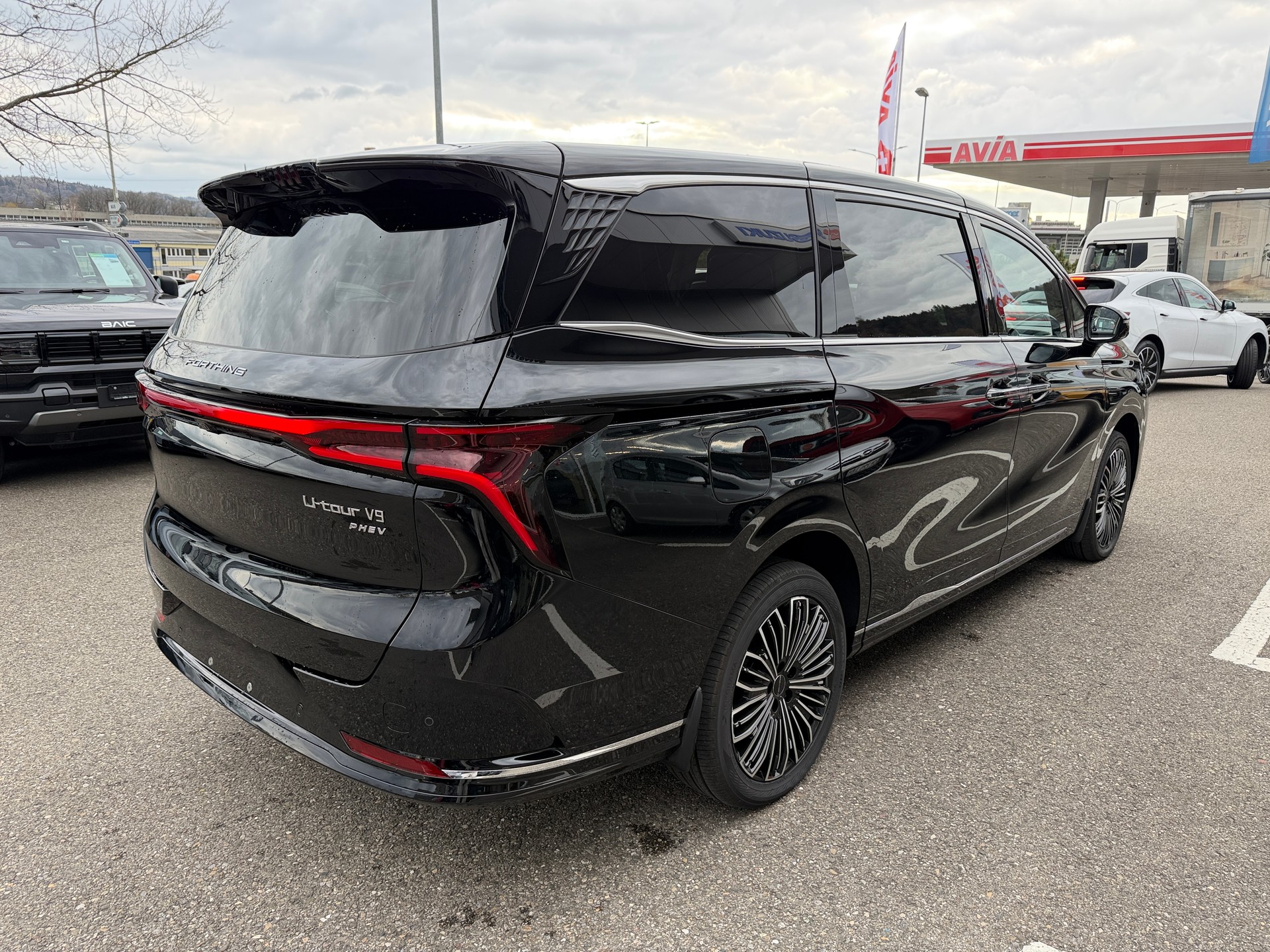 FORTHING 9 1.5T PHEV 7 Sitze Full Option Plugin-image-6
