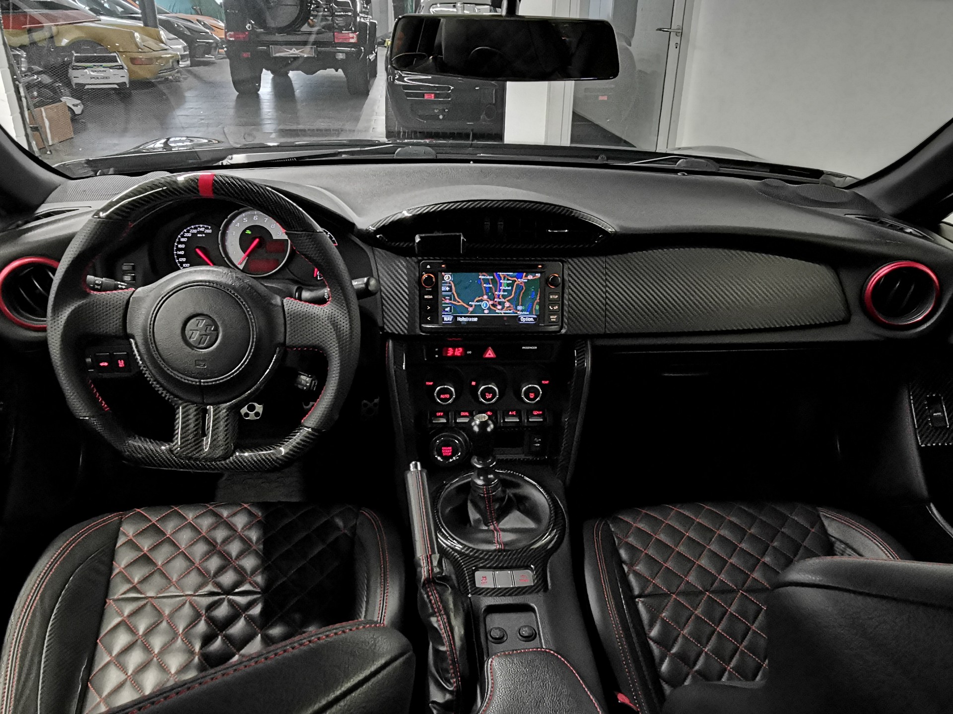 TOYOTA GT 86 2.0 D-4S Race 268PS Aerodynamik Paket ab Werk-image-9
