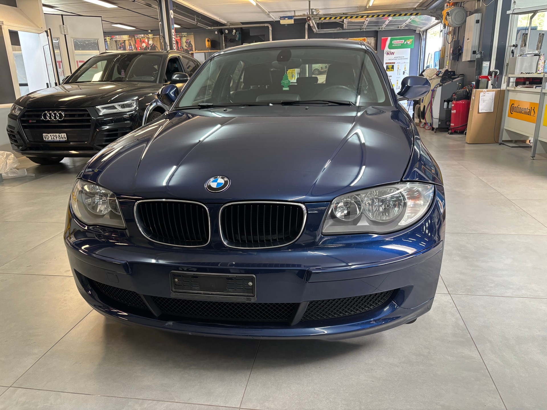 BMW 118i Steptronic-image-1