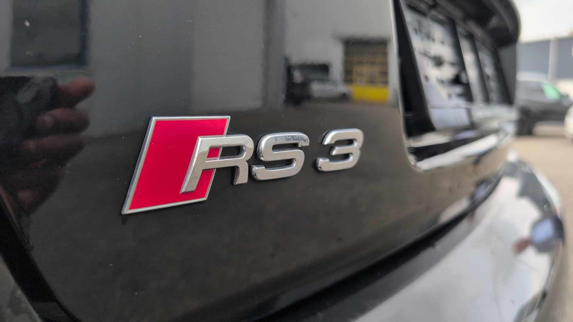 AUDI RS3 Sportback 2.5 TFSI quattro S-tronic-image-4