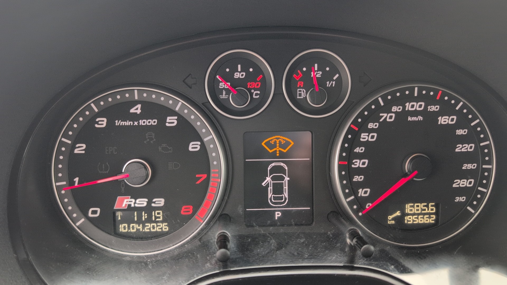AUDI RS3 Sportback 2.5 TFSI quattro S-tronic-image-6