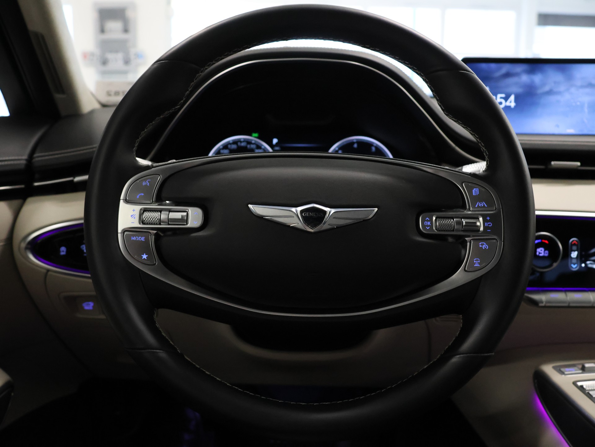 GENESIS GV70 2.2 CRDI Luxury AT8 AWD *Panoramadach* *Luxury Packet* *Fortlaufende Werksgarantie*-image-22