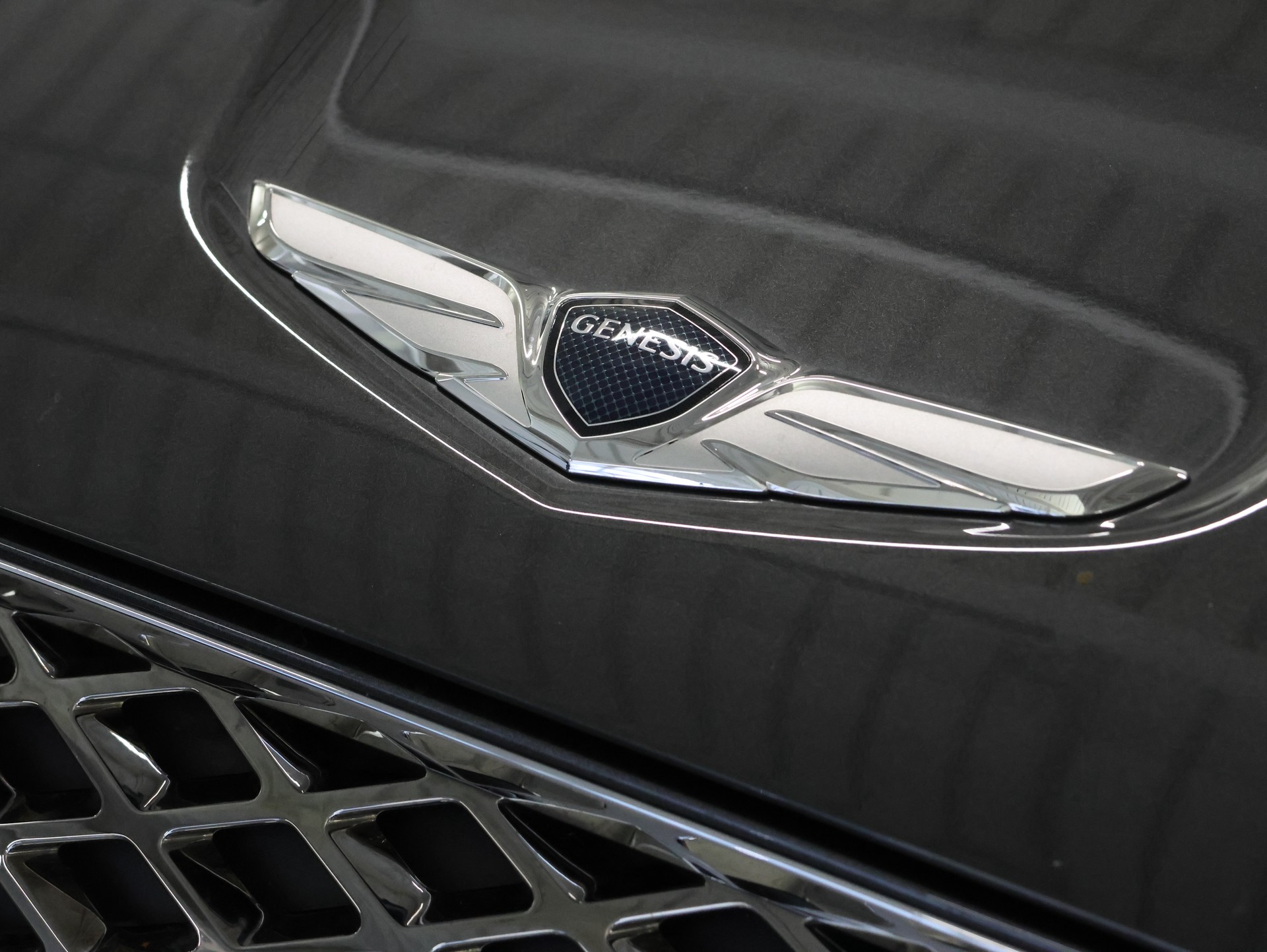 GENESIS GV70 2.2 CRDI Luxury AT8 AWD *Panoramadach* *Luxury Packet* *Fortlaufende Werksgarantie*-image-14
