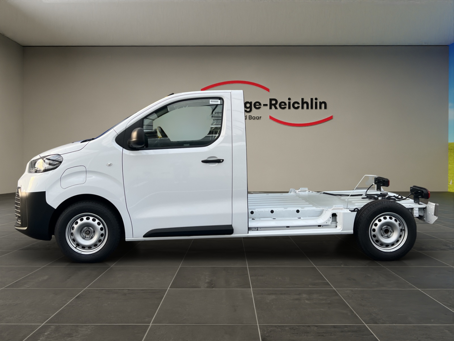 TOYOTA PROACE Kab.-Ch. L1 75KWh-showroom-element-1
