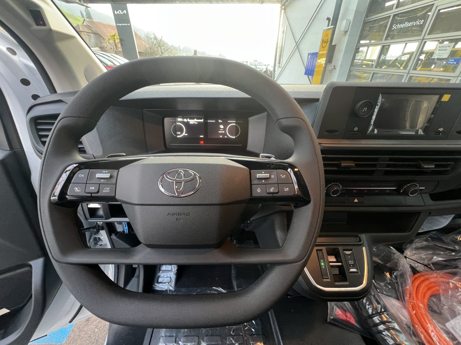 TOYOTA PROACE Kab.-Ch. L1 75KWh-image-10