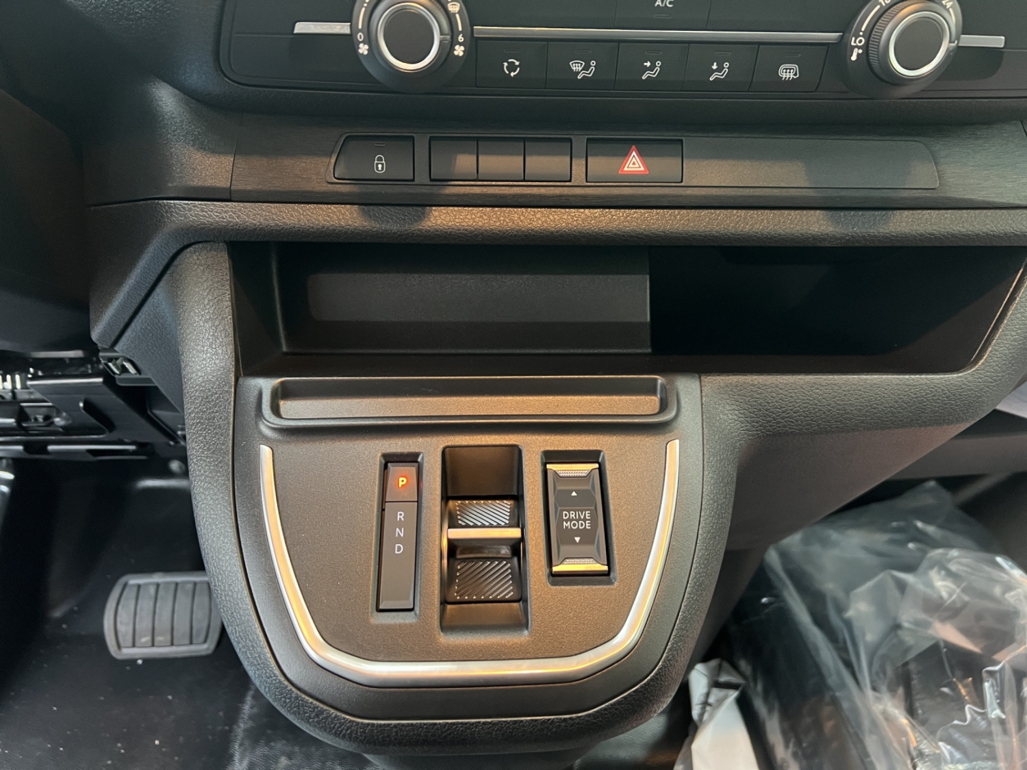 TOYOTA PROACE Kab.-Ch. L1 75KWh-image-12
