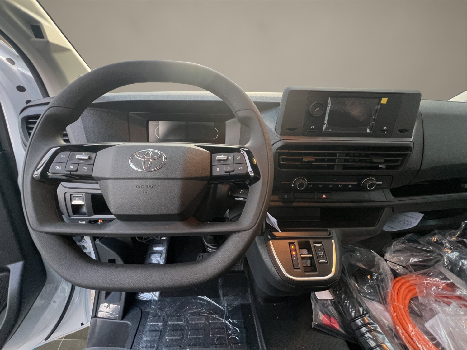 TOYOTA PROACE Kab.-Ch. L1 75KWh-image-9
