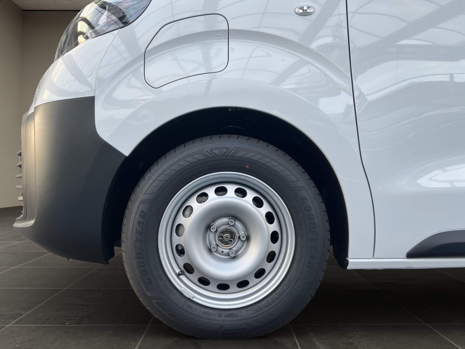 TOYOTA PROACE Kab.-Ch. L1 75KWh-image-14
