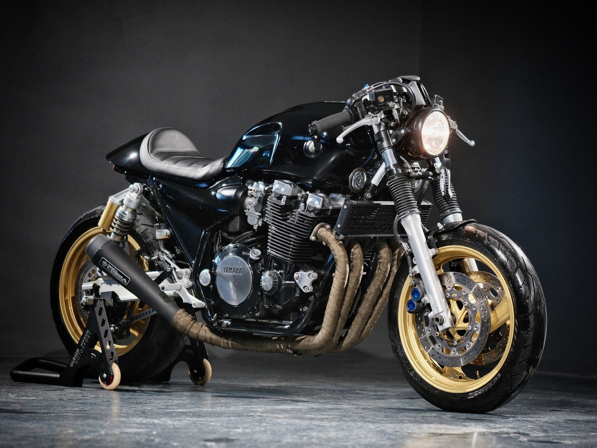 YAMAHA XJR 1300 SP-image-0