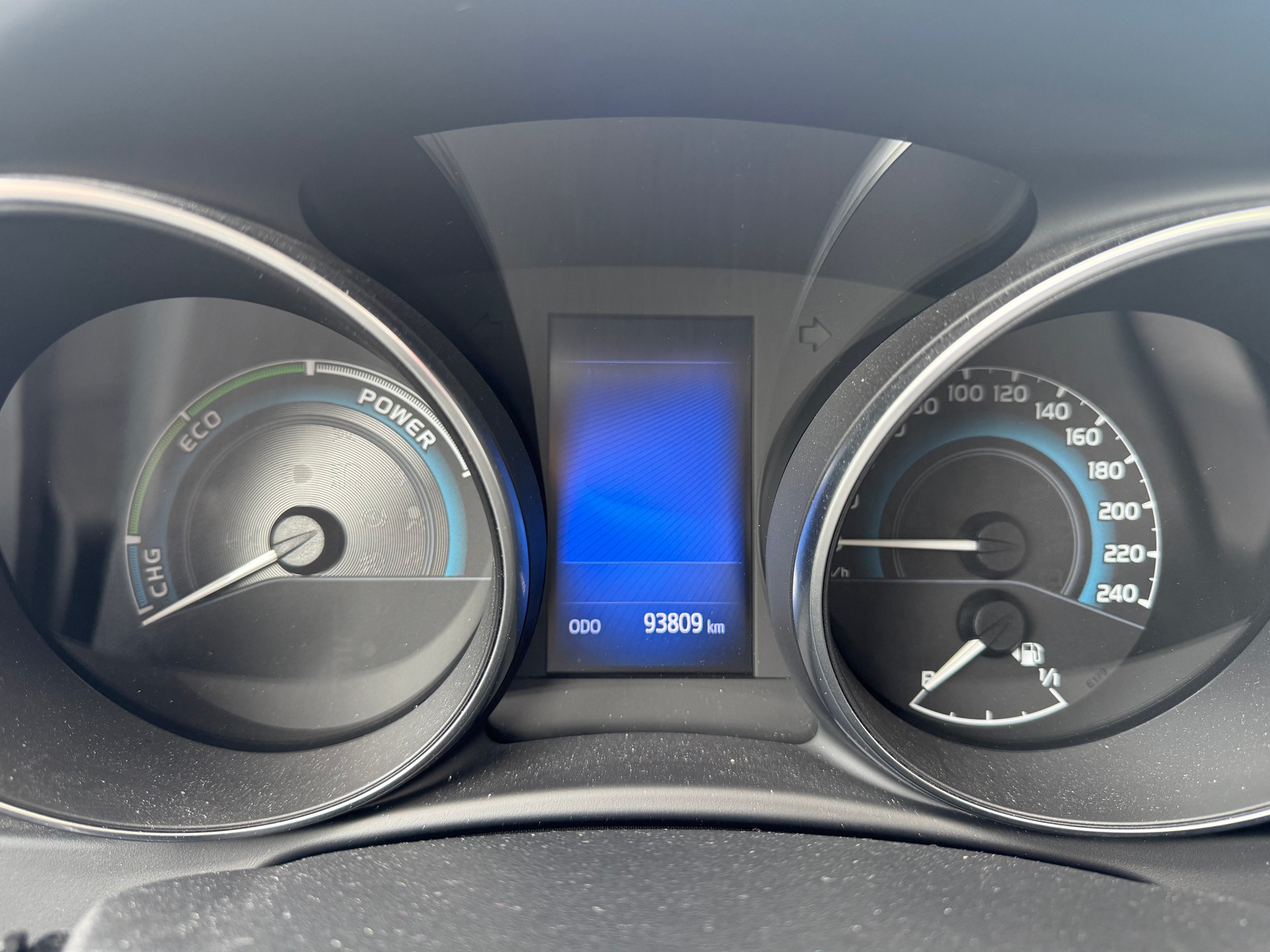 TOYOTA Auris Touring Sports 1.8 HSD Trend e-CVT-image-11