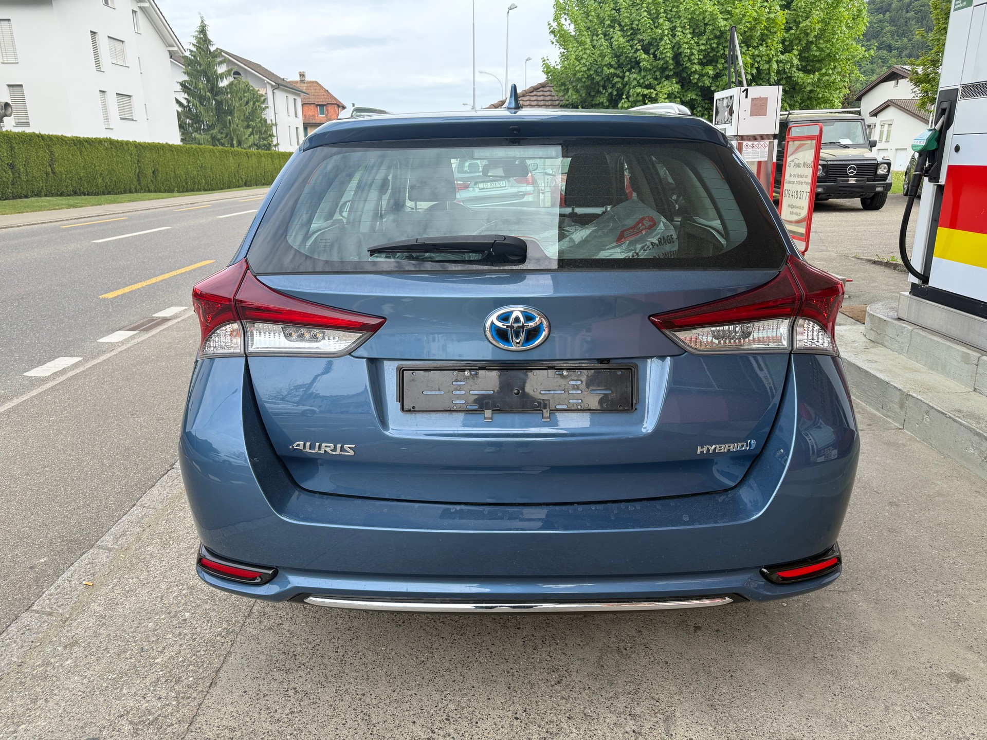 TOYOTA Auris Touring Sports 1.8 HSD Trend e-CVT-image-4