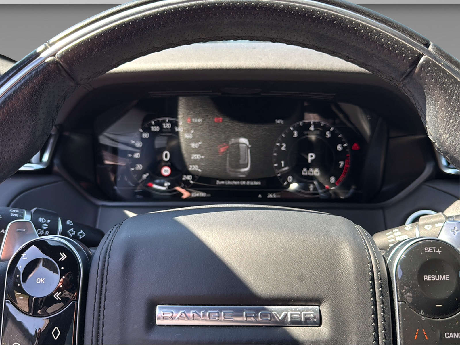 LAND ROVER Range Rover Velar 2.0 T P300 SE-image-17