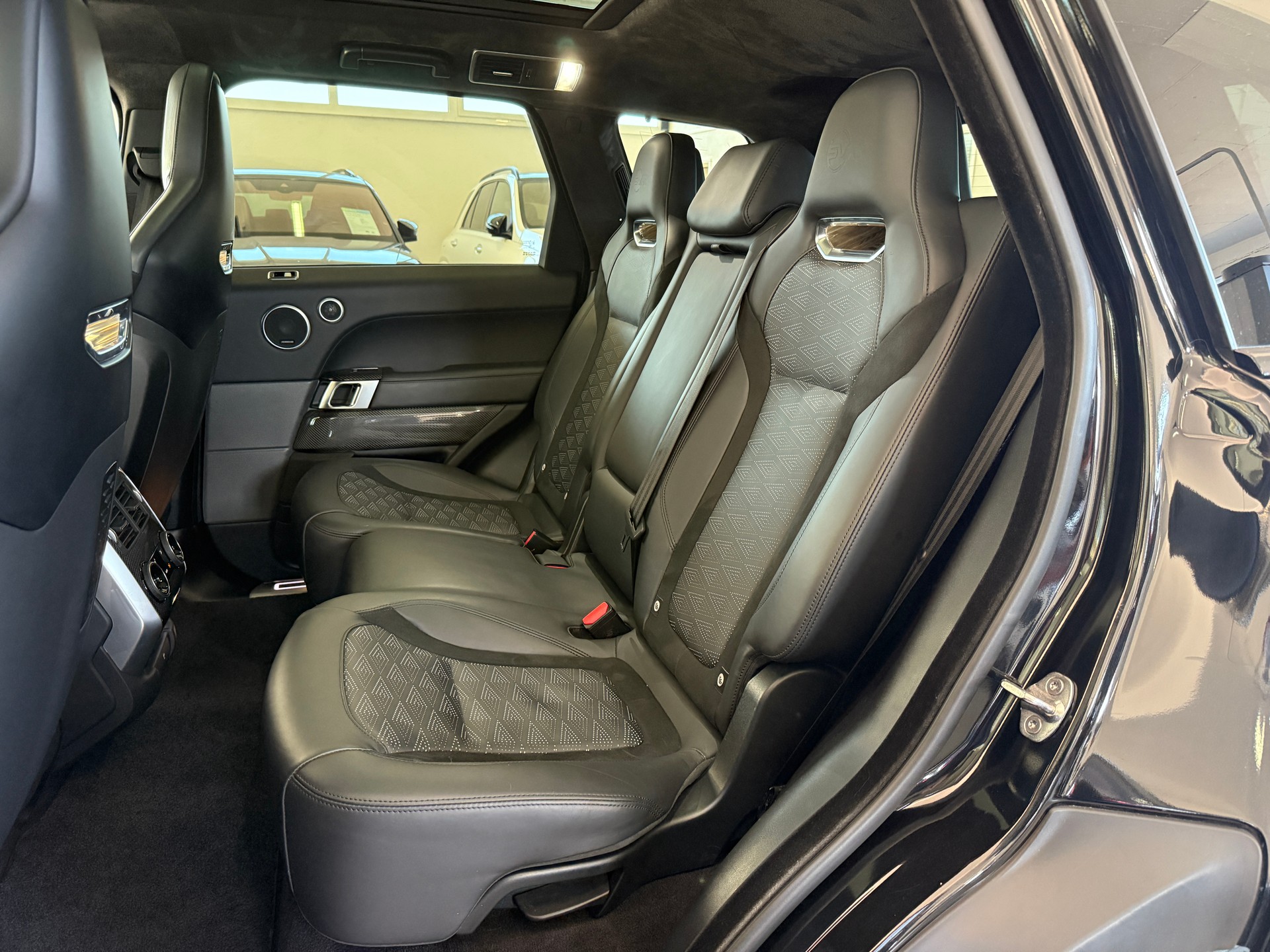 LAND ROVER Range Rover Sport 5.0 V8 S/C SVR Automatic-image-11