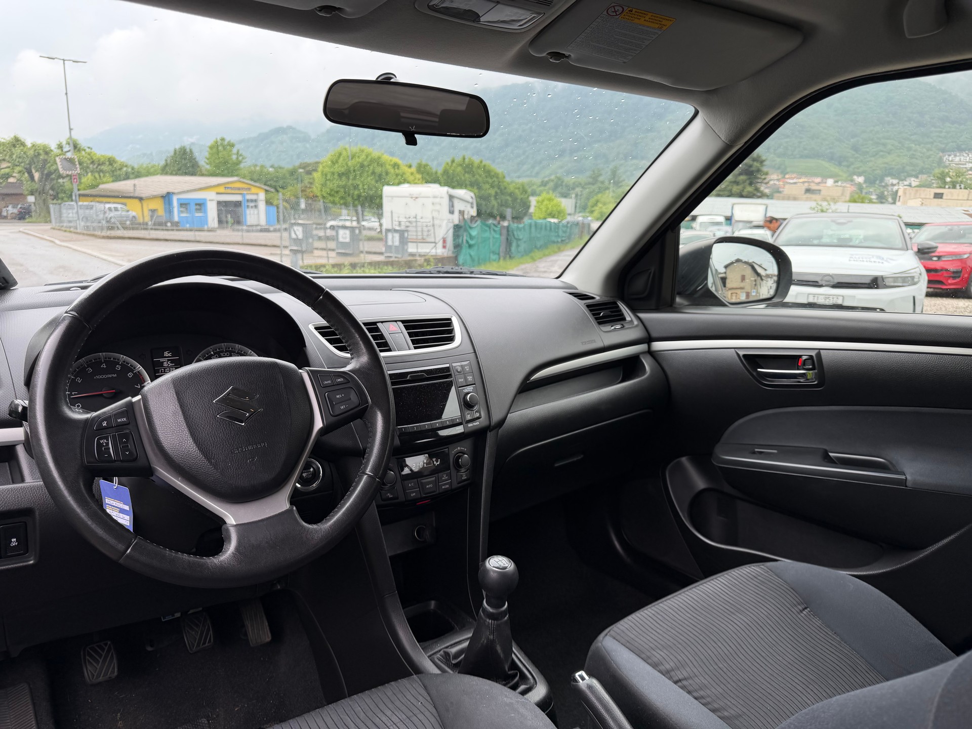 SUZUKI Swift 1.2i 16V GL Top 4x4-image-9