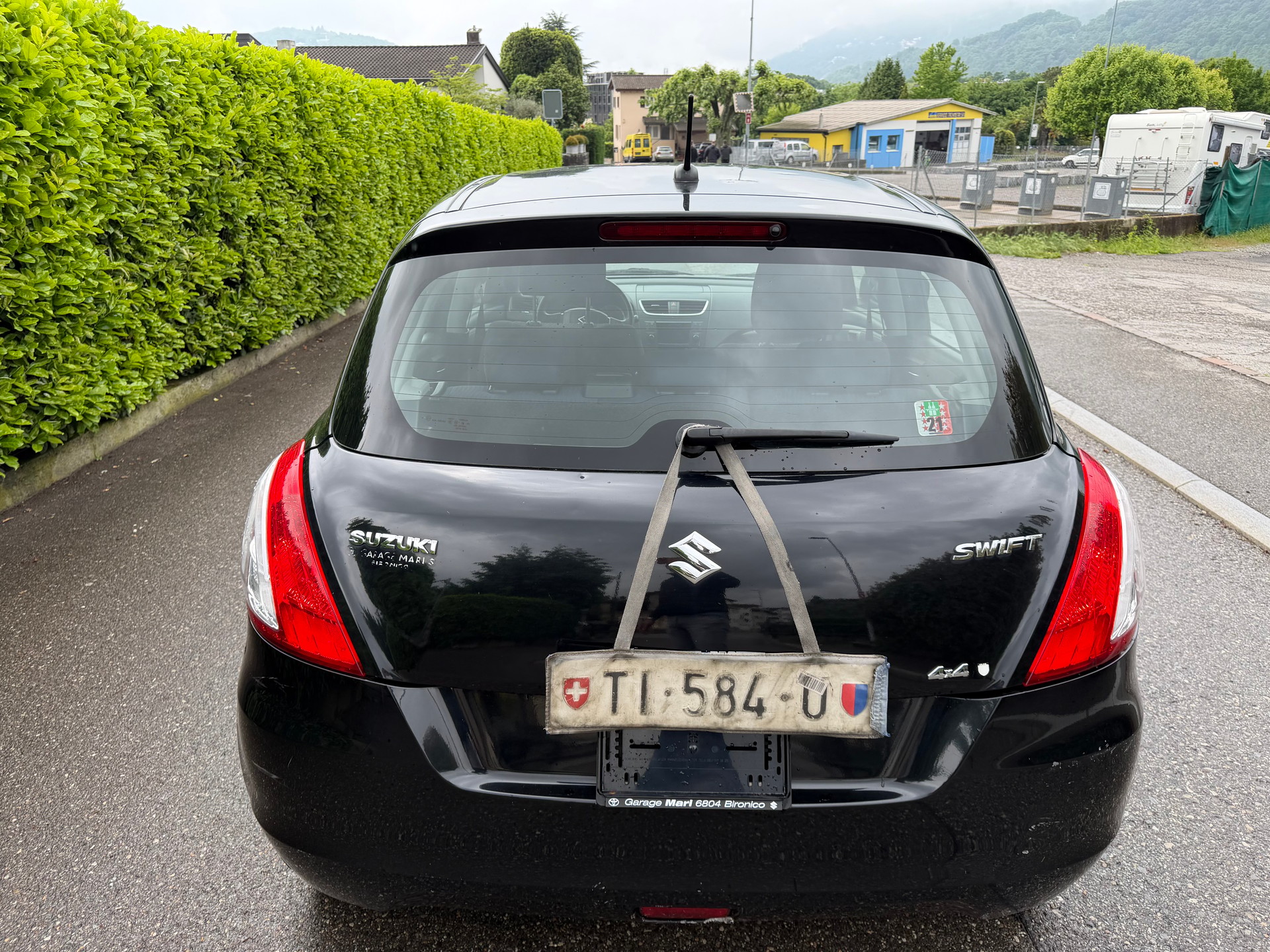 SUZUKI Swift 1.2i 16V GL Top 4x4-image-3