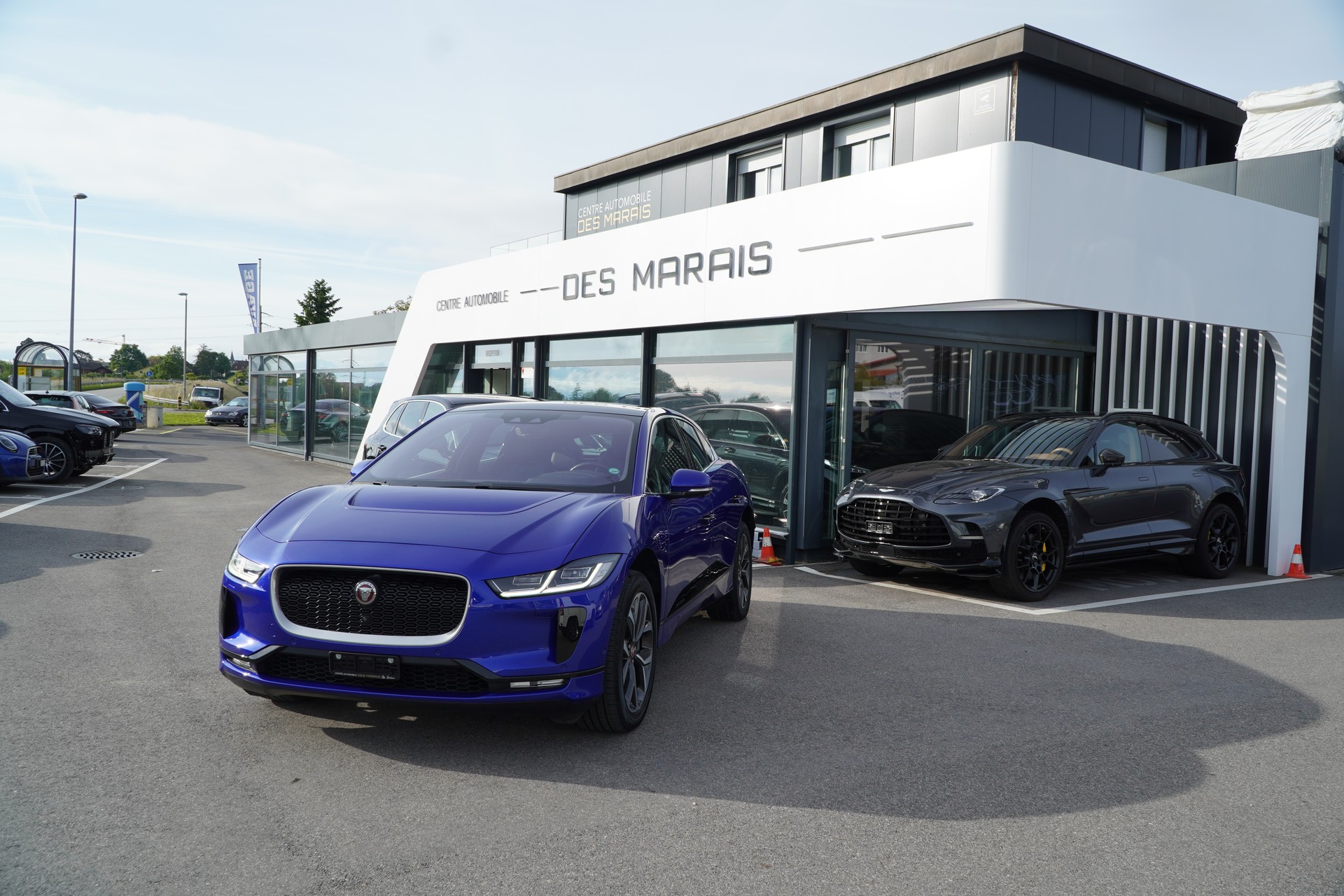 JAGUAR I-Pace EV400 HSE AWD-showroom-element-3