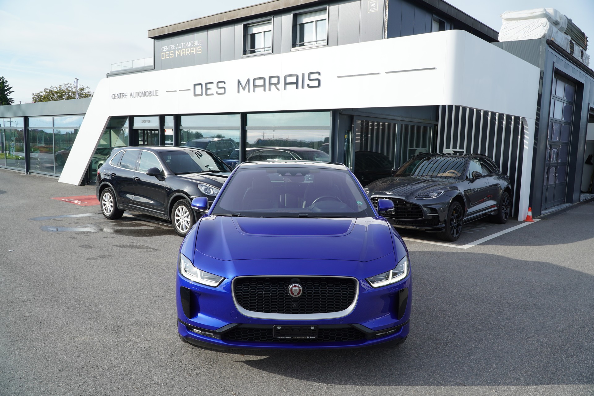 JAGUAR I-Pace EV400 HSE AWD-image-4