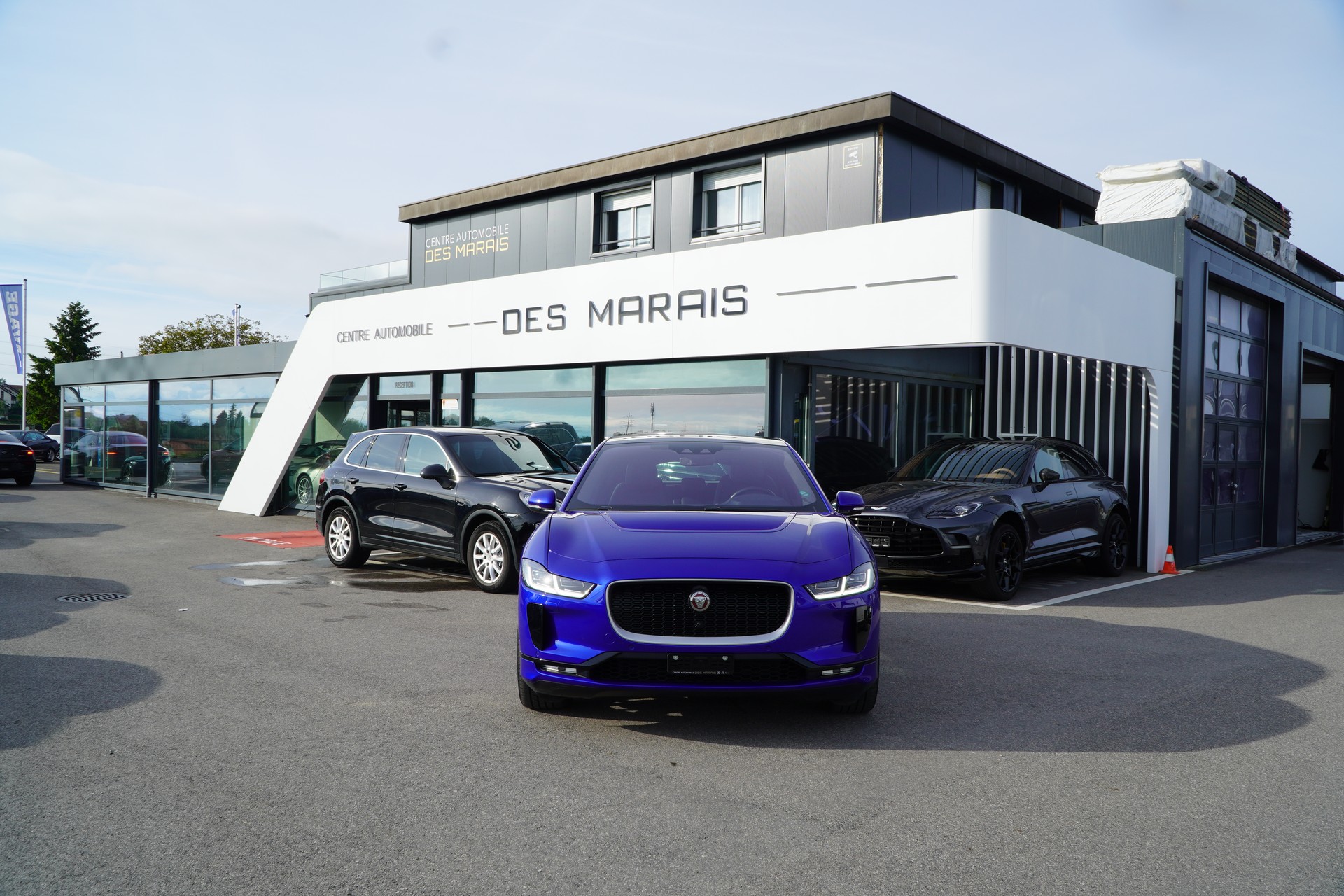 JAGUAR I-Pace EV400 HSE AWD-showroom-element-2