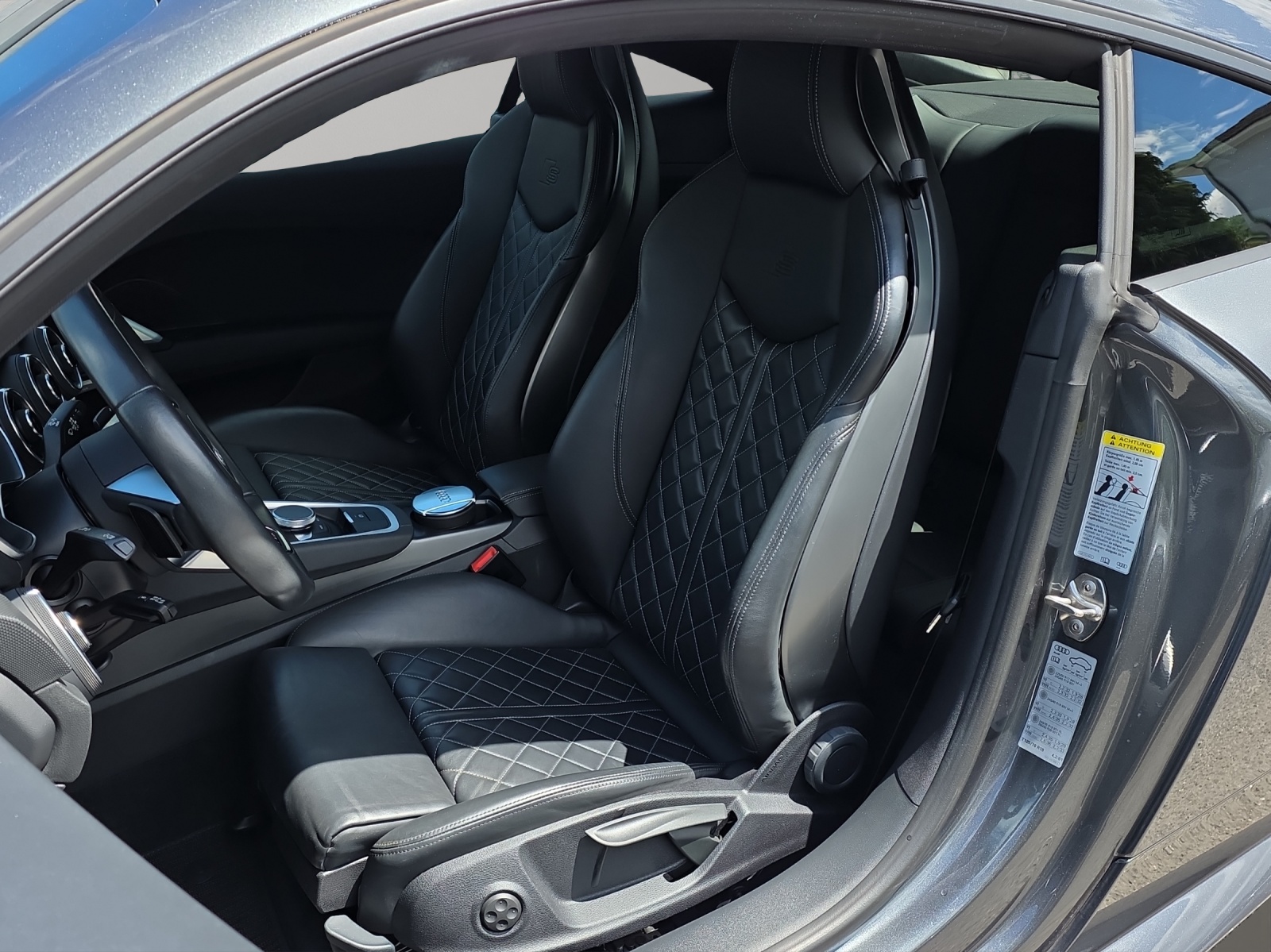 AUDI TTS Coupé 2.0 TFSI quattro S-tronic-image-7