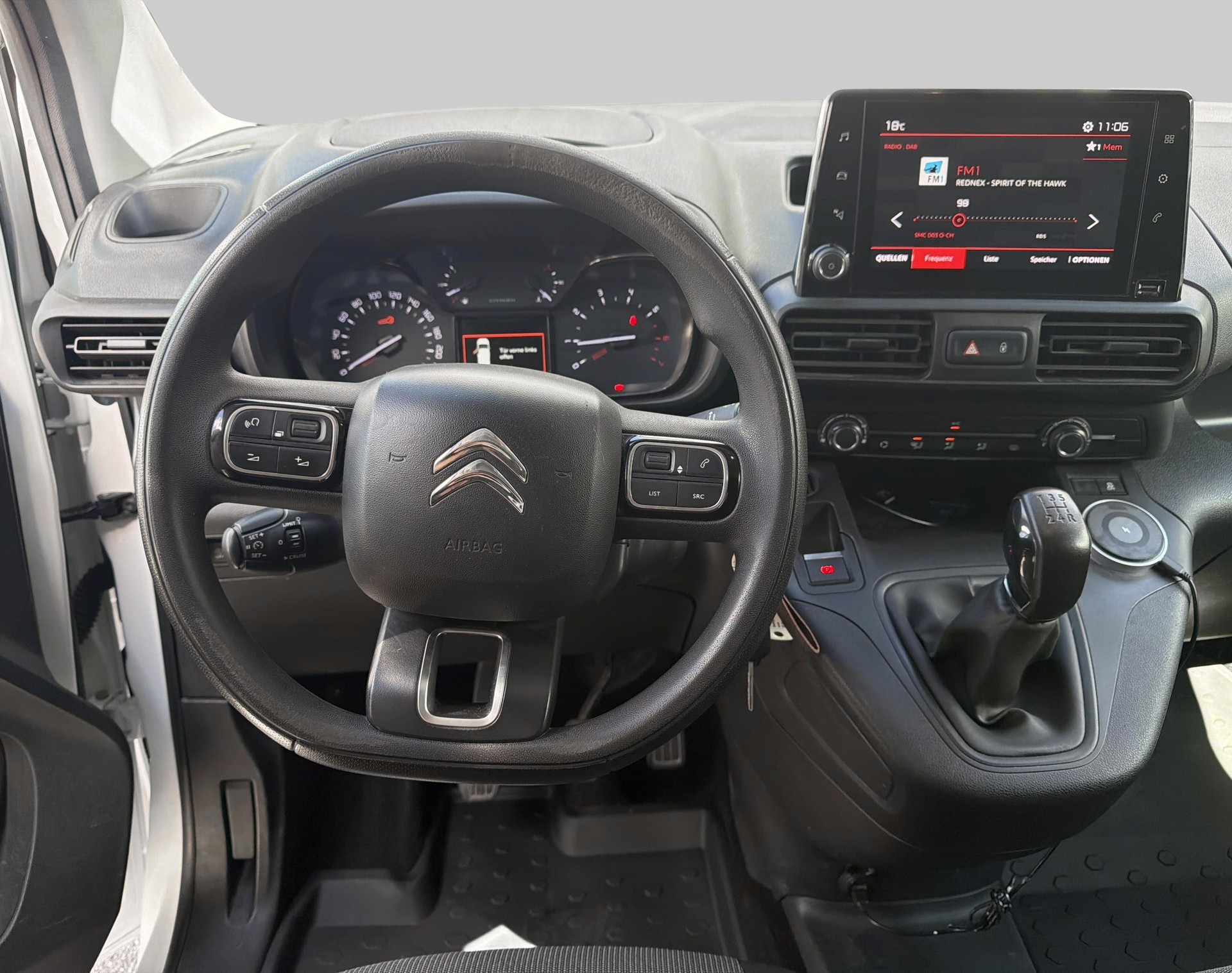 CITROEN Berlingo 650 Standard 1.6 BlueHDi-image-12
