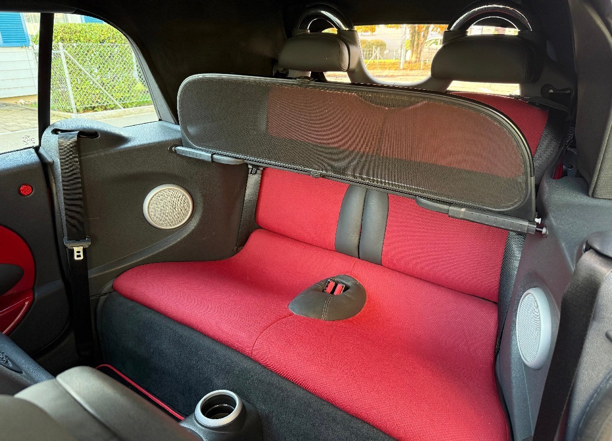 MINI Cooper Cabriolet-image-14