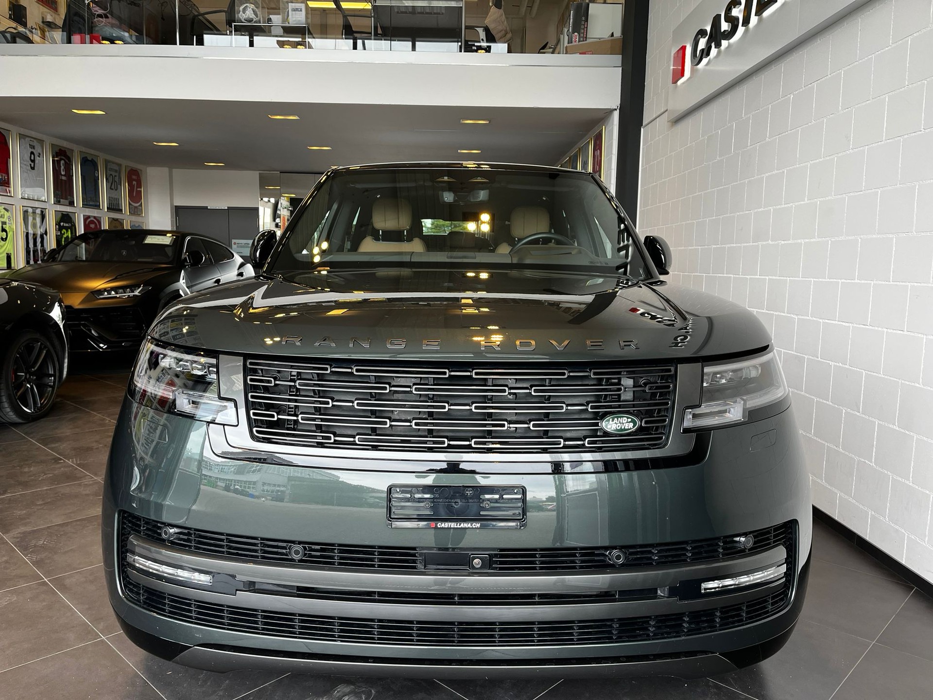 LAND ROVER RR D350 3.0D I6 HSE-showroom-element-2