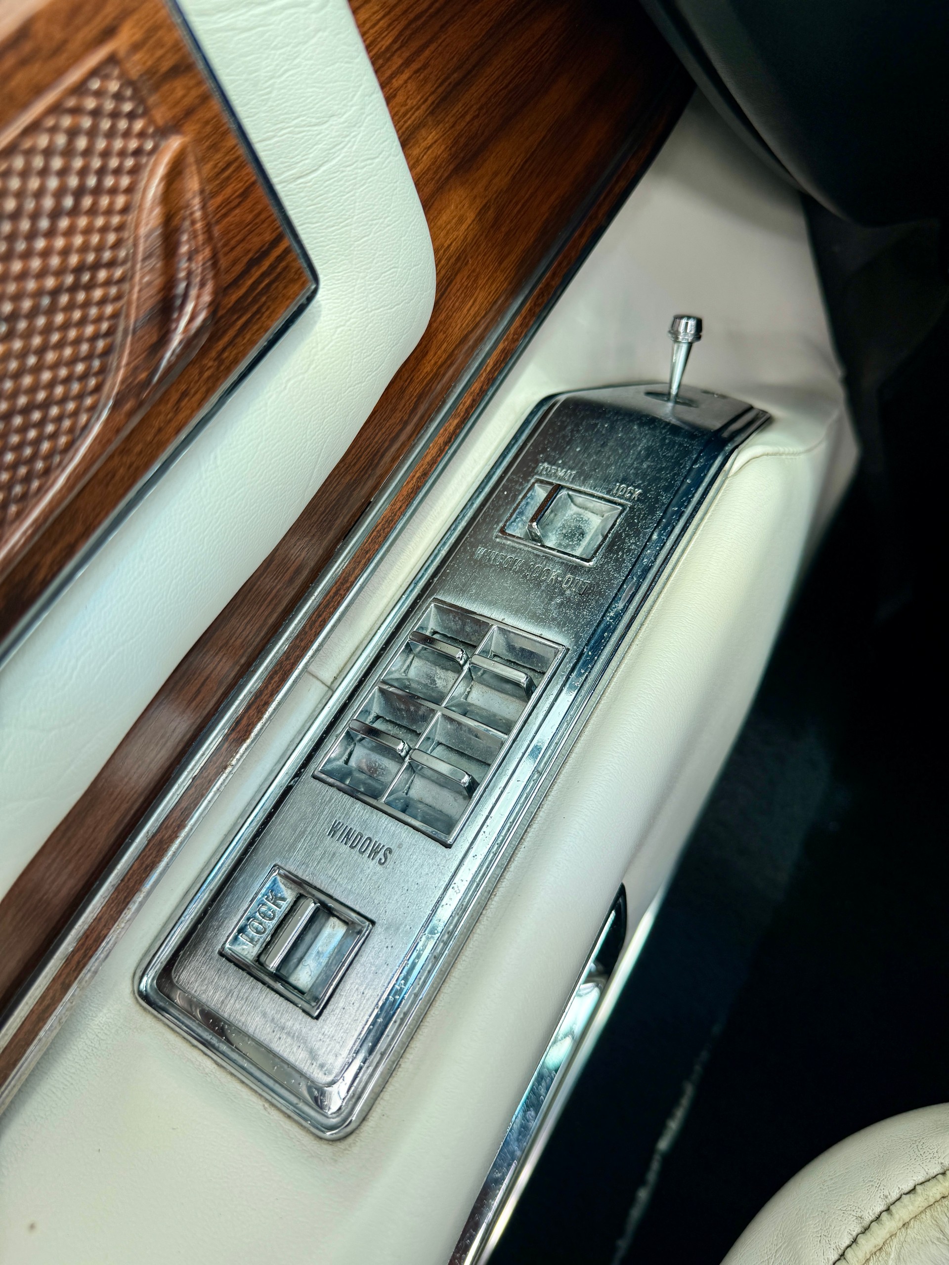 CADILLAC ELDORADO CABRIOLET *Veteran*-image-19
