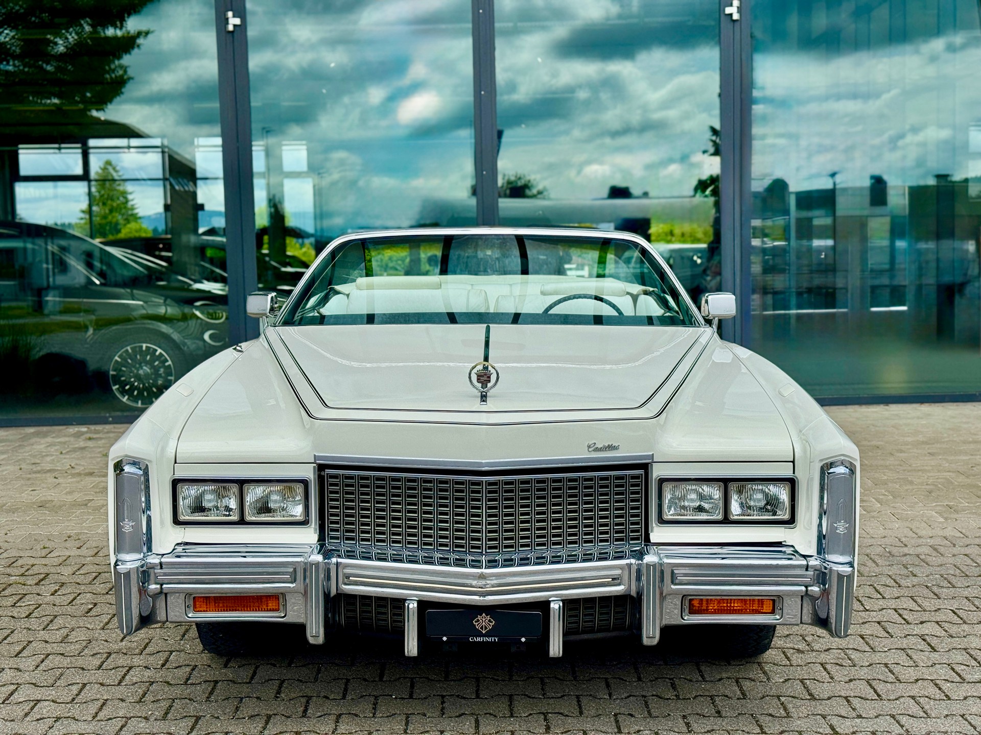 CADILLAC ELDORADO CABRIOLET *Veteran*-showroom-element-1