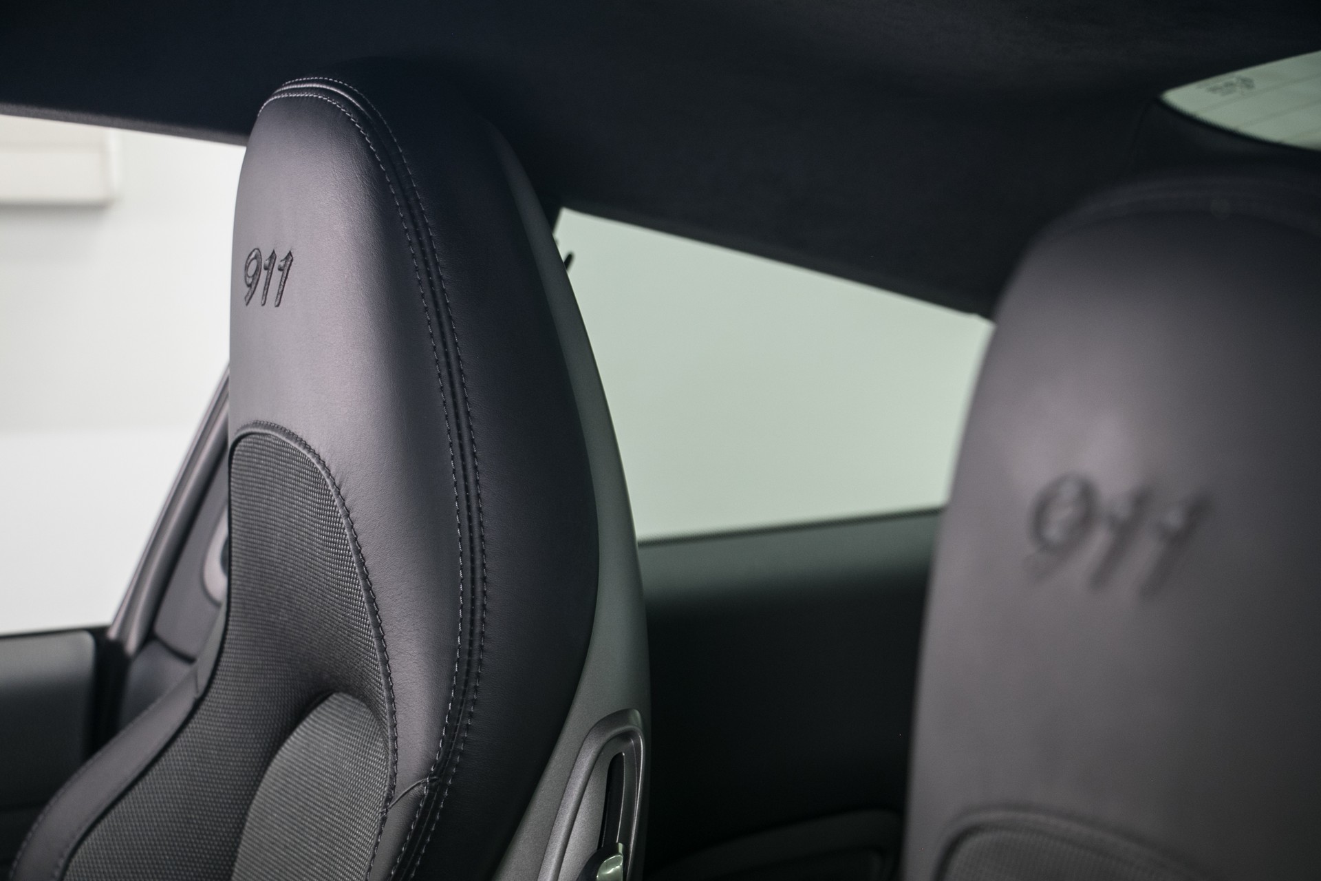 PORSCHE 911 Carrera T PDK-image-14