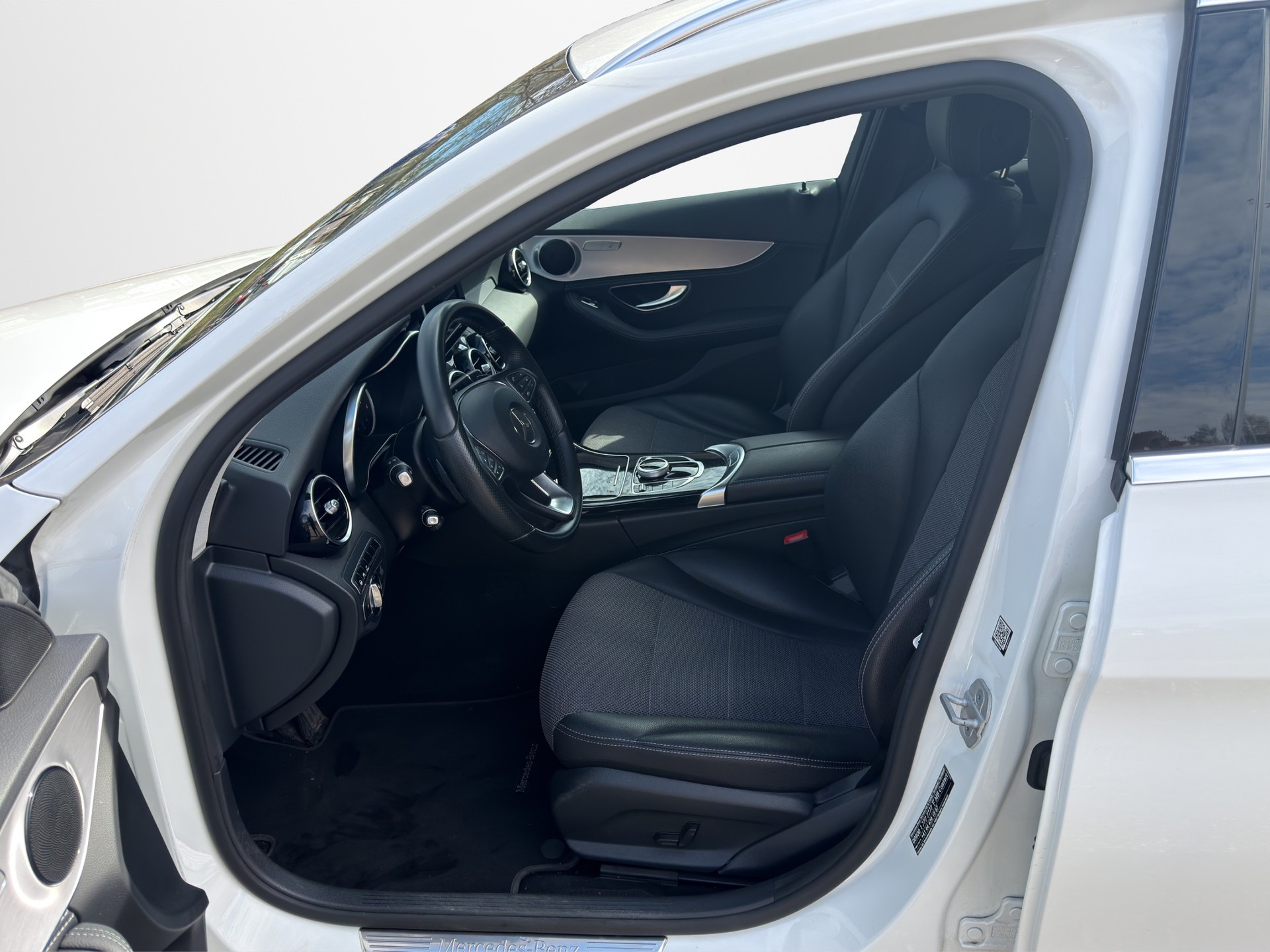 MERCEDES-BENZ C 250 BlueTEC 4Matic 7G-Tronic-image-8