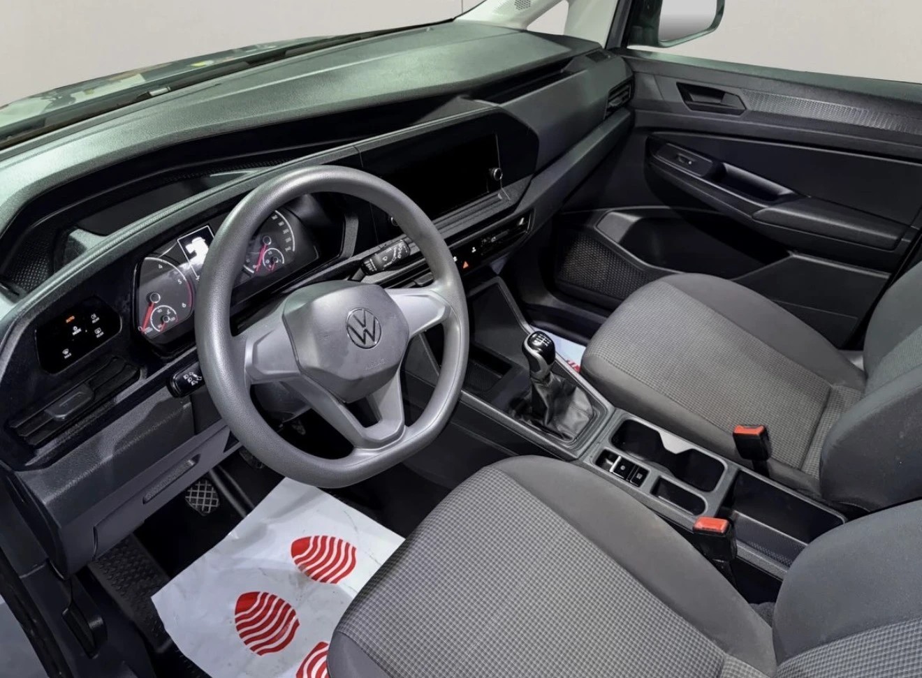 VW Caddy Cargo 2.0TDI Entry-image-6