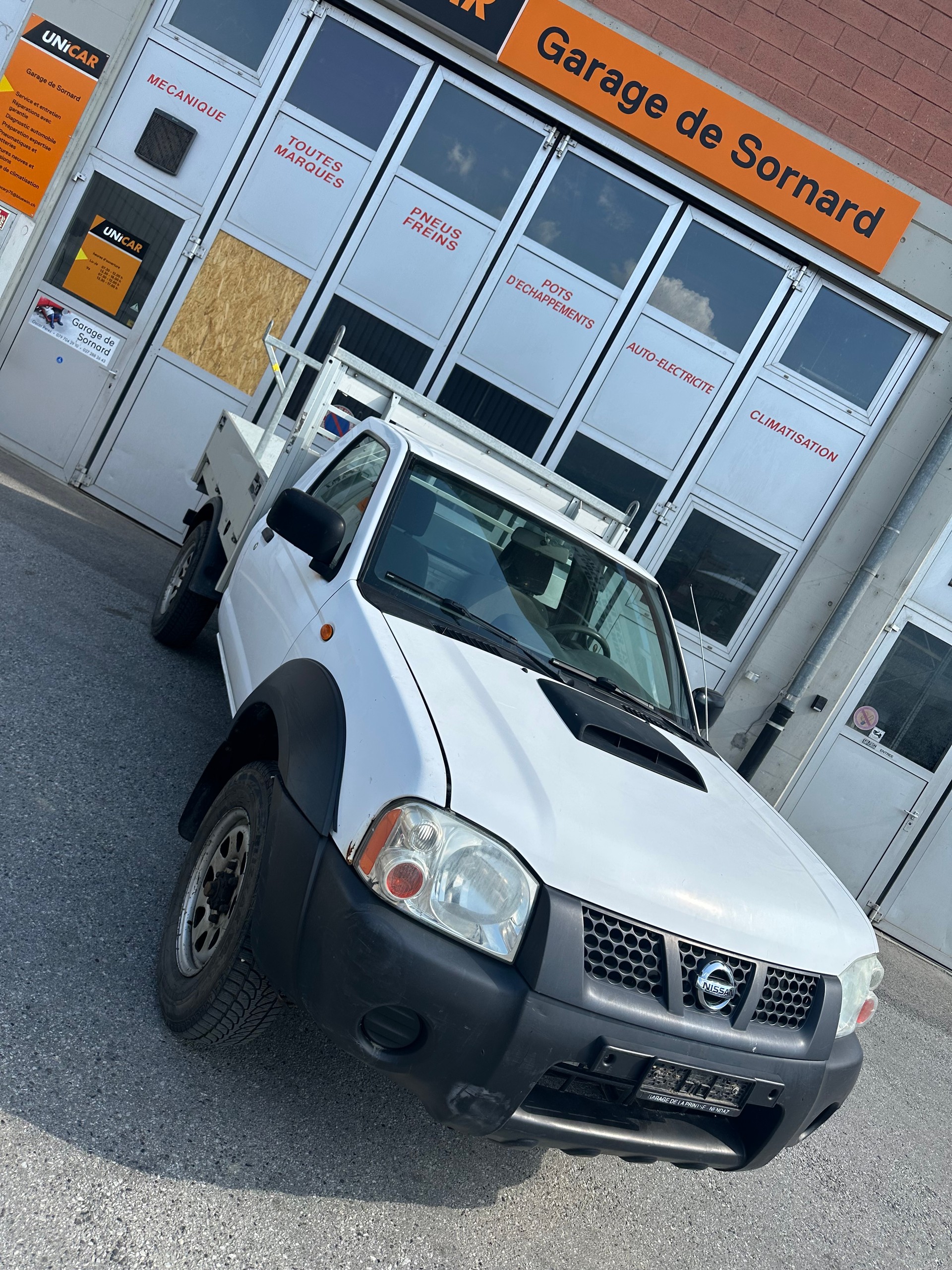 NISSAN NP300 4x4 Single Cab Fahrgestell-image-1