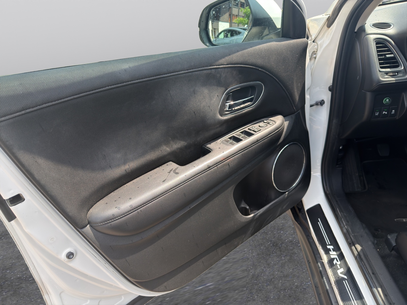 HONDA HR-V 1.6i-DTEC Executive-image-20