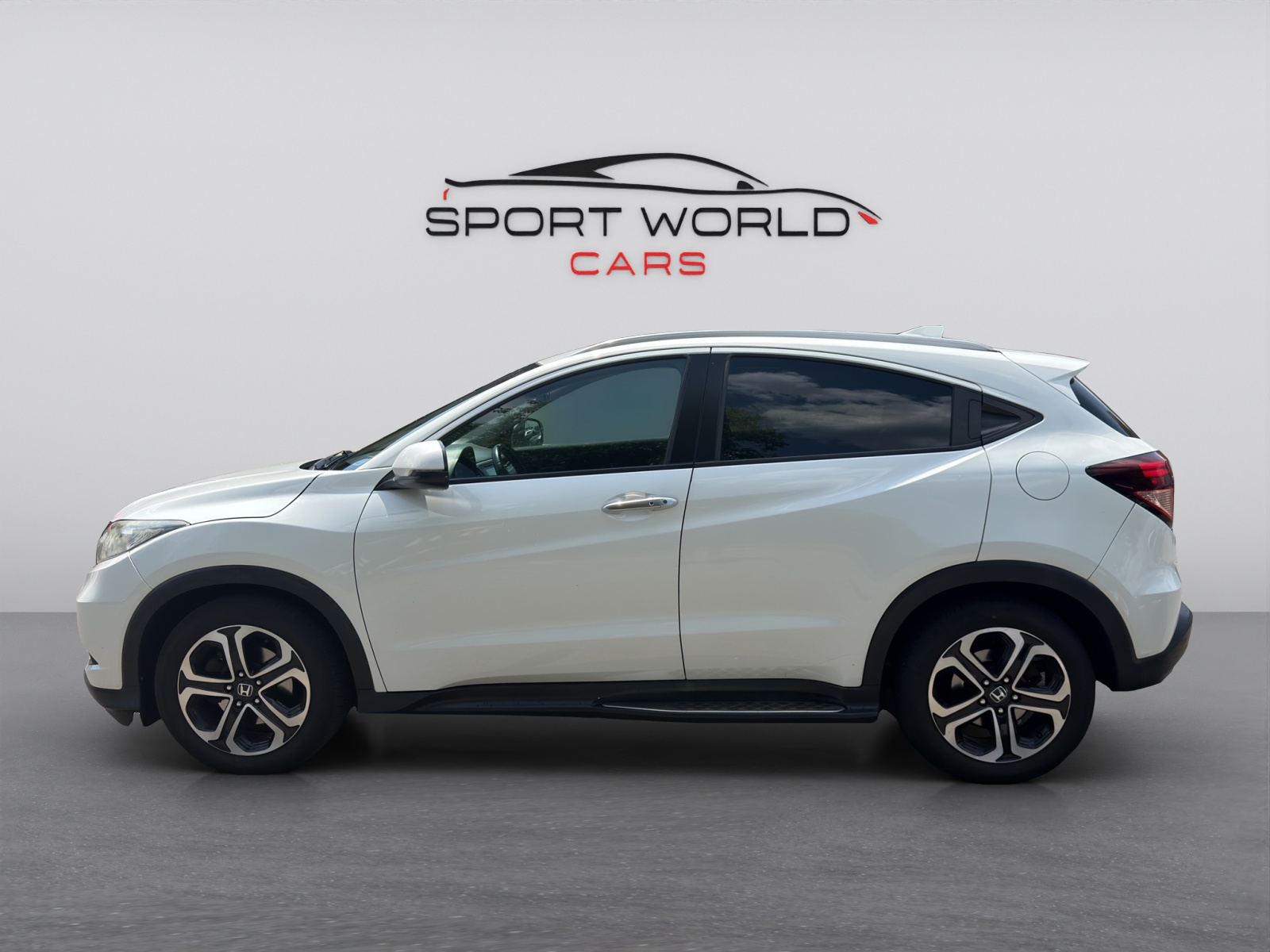 HONDA HR-V 1.6i-DTEC Executive-image-25