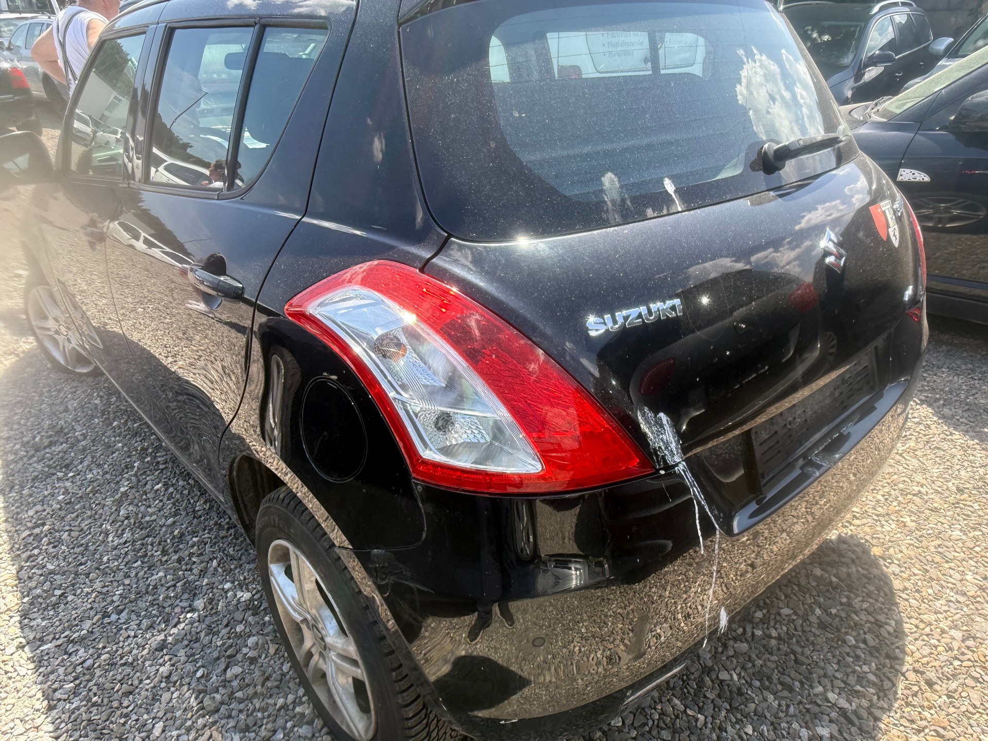SUZUKI Swift 1.2i 16V Unico 4x4-image-3
