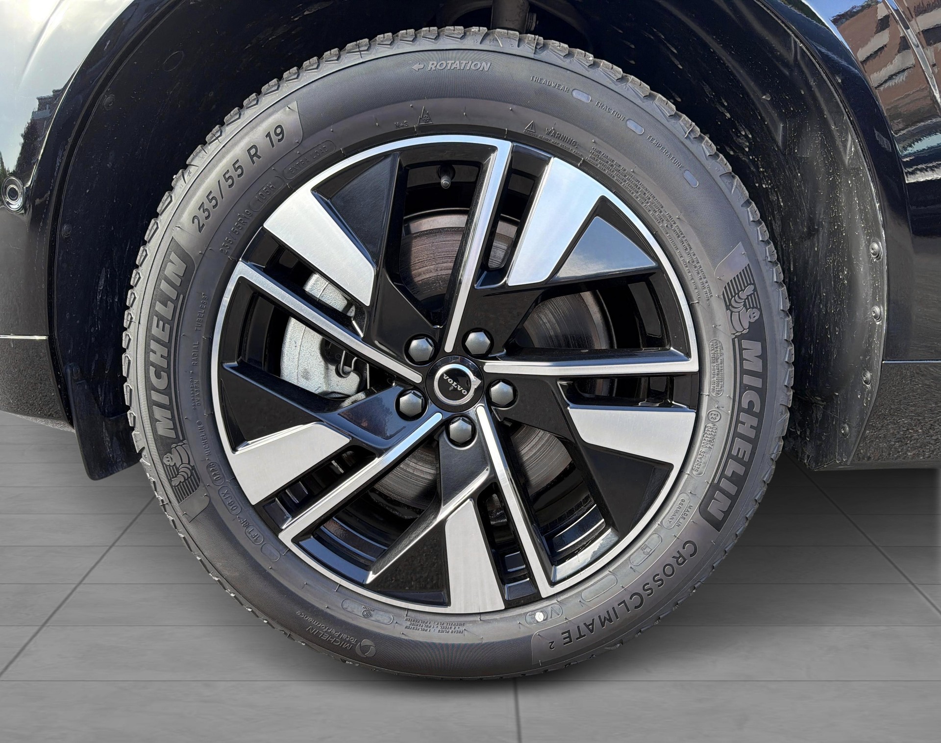 VOLVO XC60 2.0 T8 TE Plus Dark eAWD-image-9