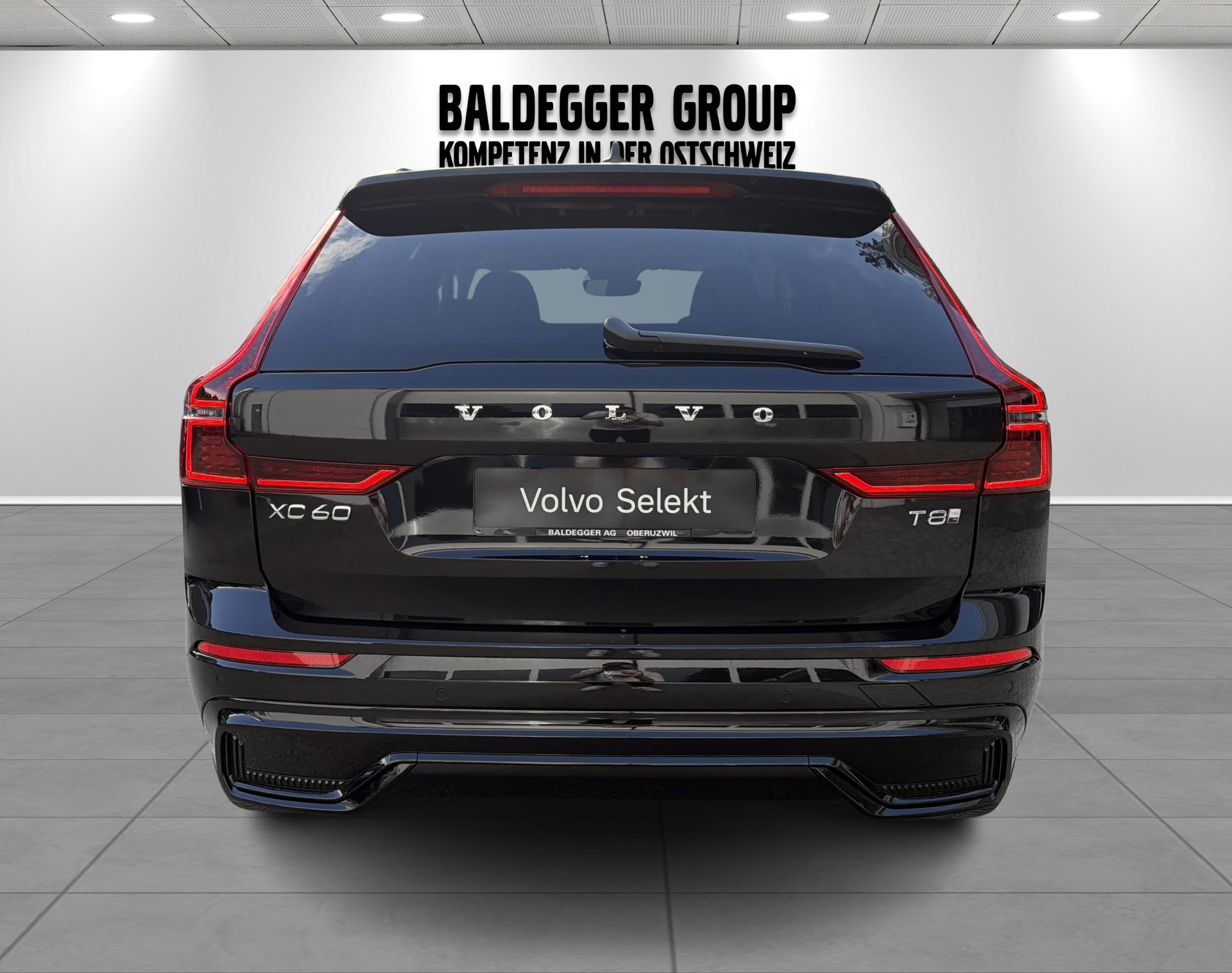 VOLVO XC60 2.0 T8 TE Plus Dark eAWD-image-4