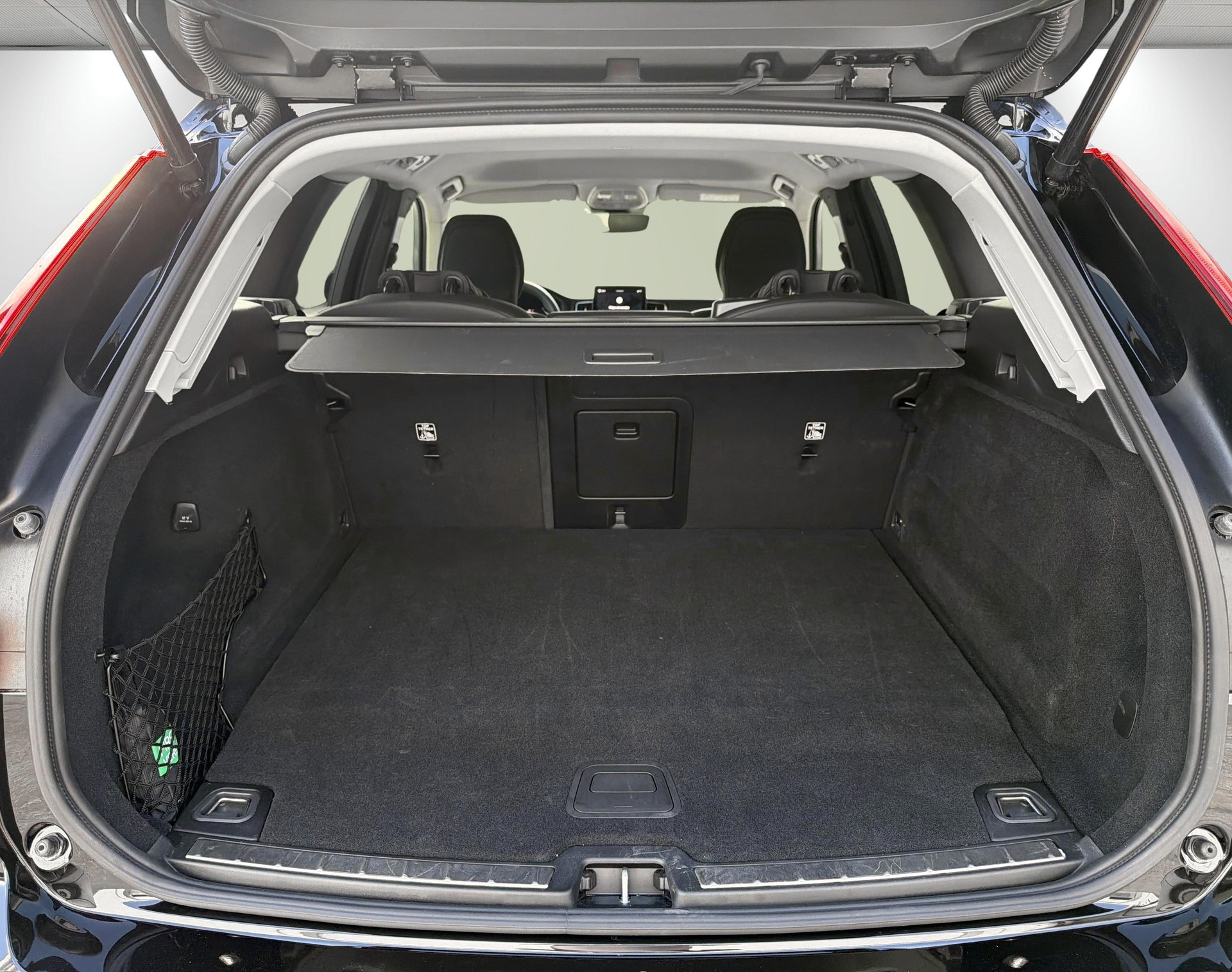 VOLVO XC60 2.0 T8 TE Plus Dark eAWD-image-11
