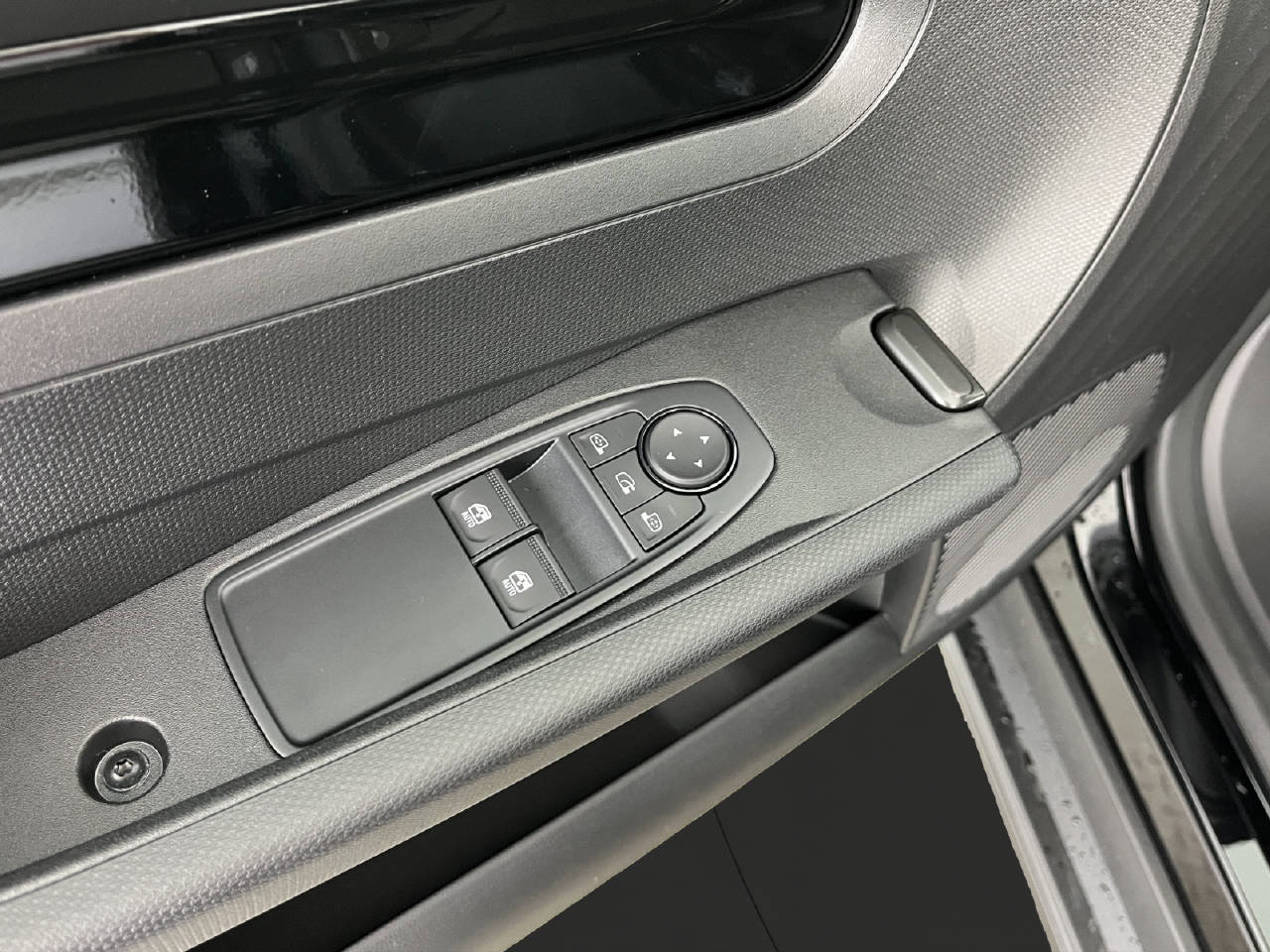 RENAULT Twingo E-Tech Urban Range techno-image-12