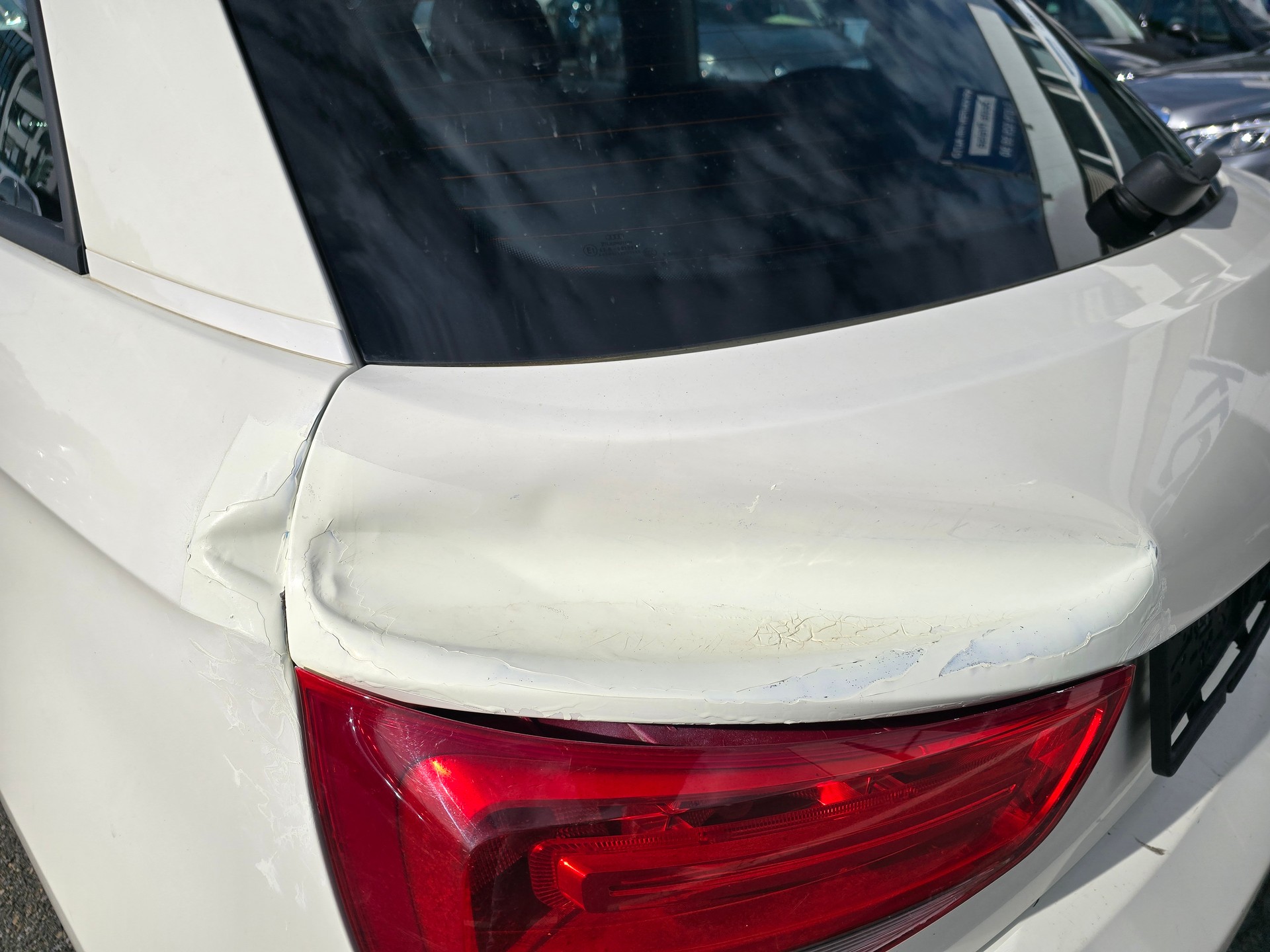 AUDI A1 1.2 TFSI Attraction-image-10