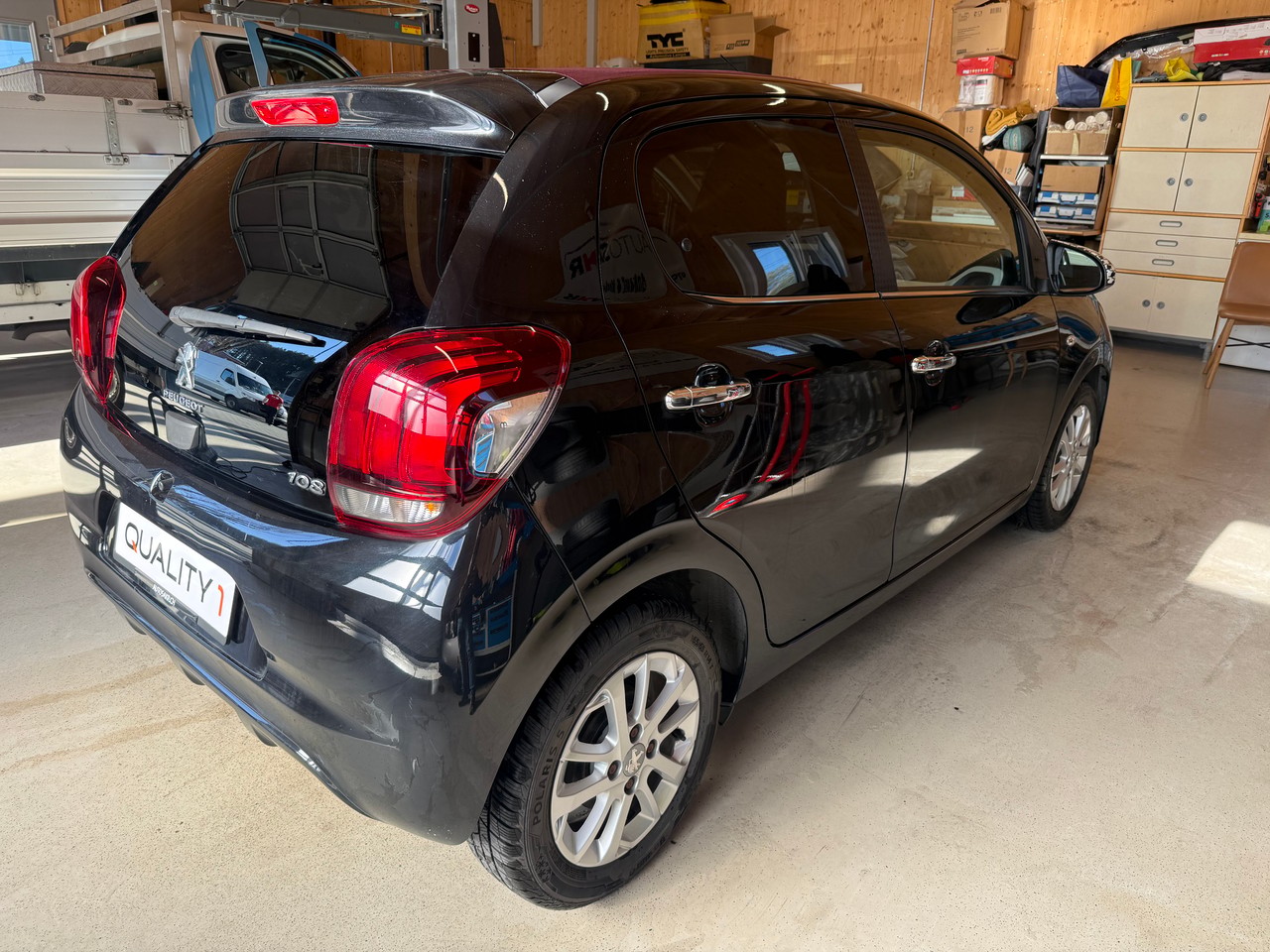 PEUGEOT 108 1.2 VTi Allure Top-showroom-element-3