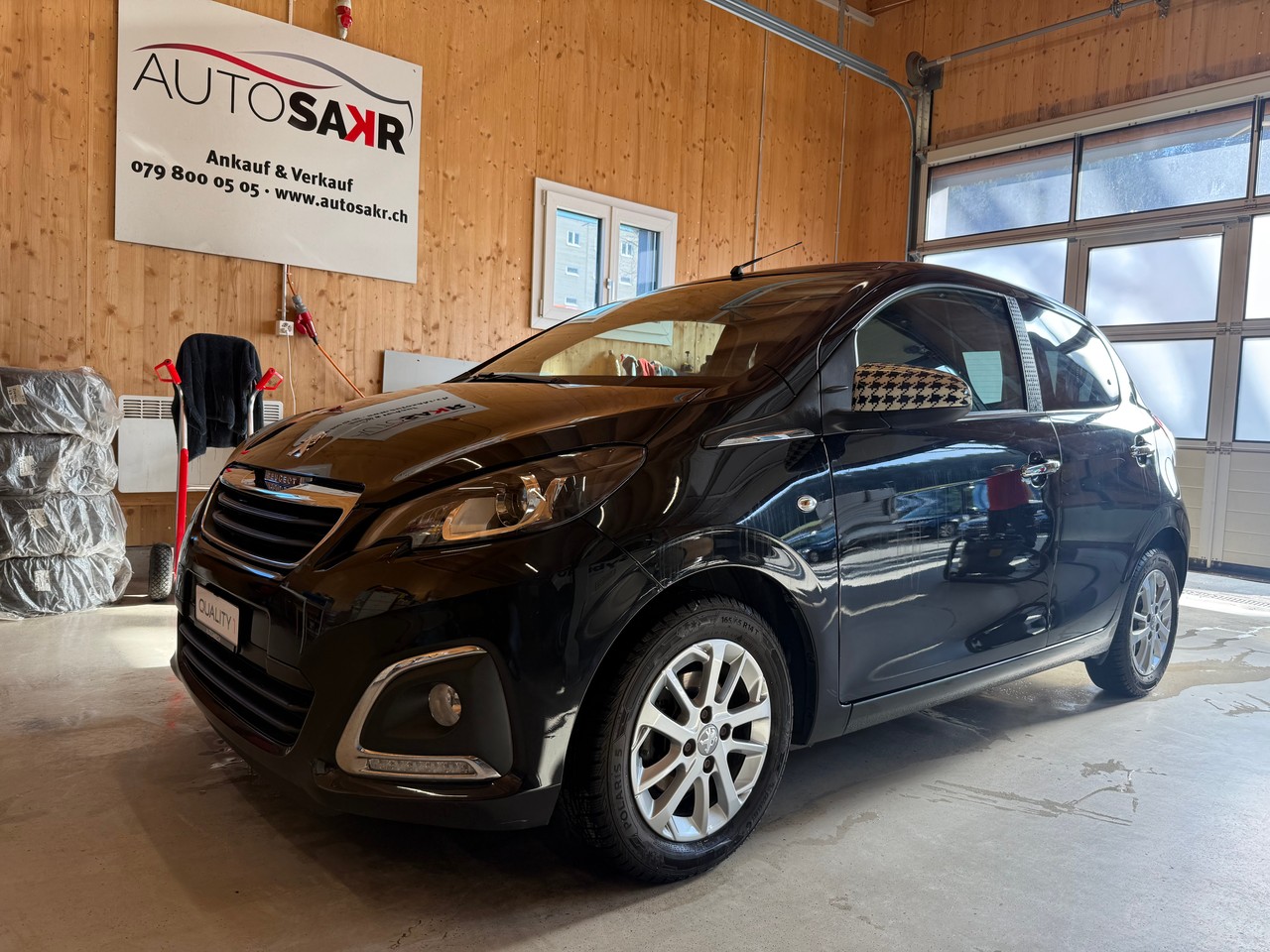 PEUGEOT 108 1.2 VTi Allure Top