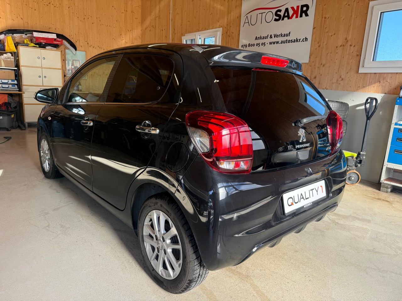 PEUGEOT 108 1.2 VTi Allure Top-image-5