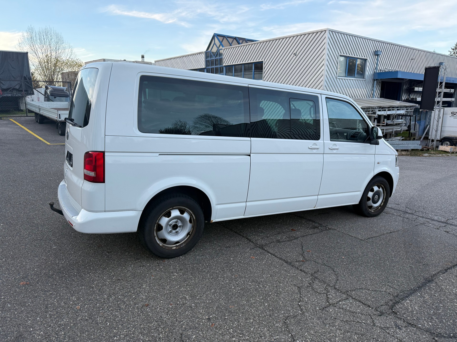 VW T5 Caravelle Comfortline 2.0 TDI CR DSG-image-3