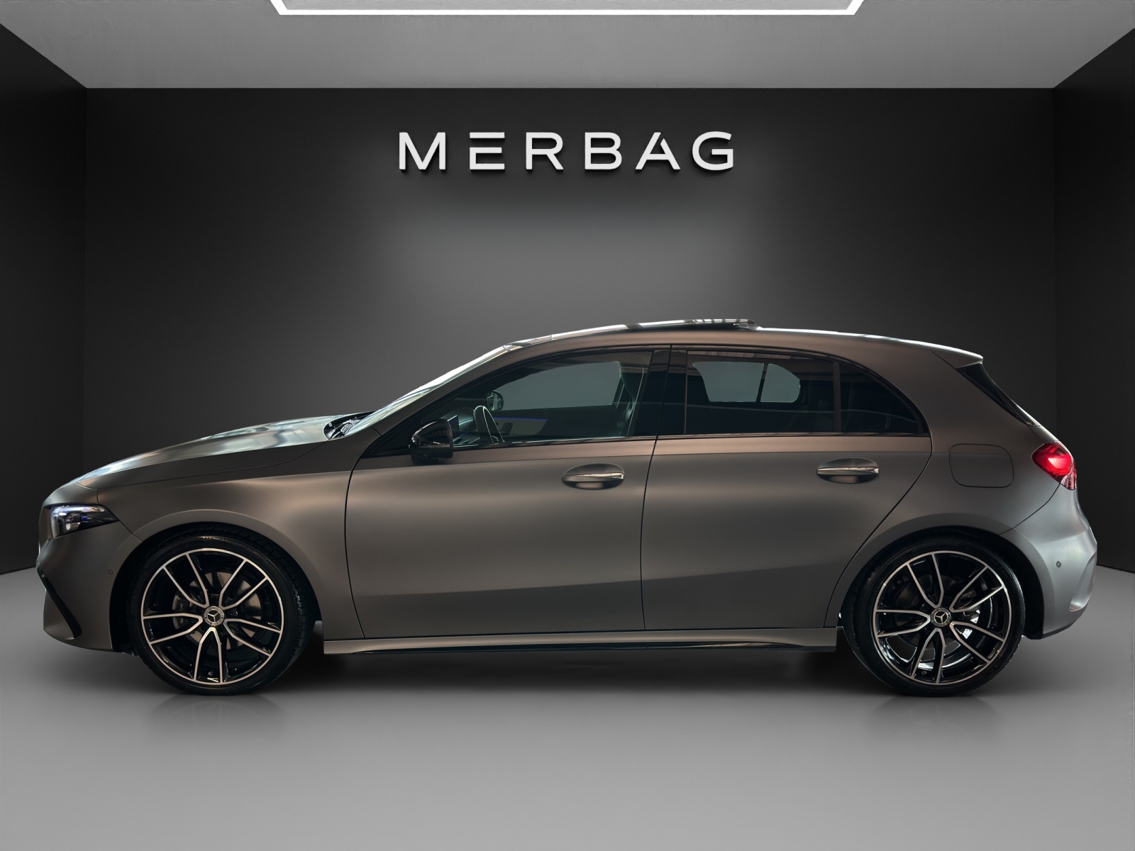 MERCEDES-BENZ A 200 7G-DCT-image-2